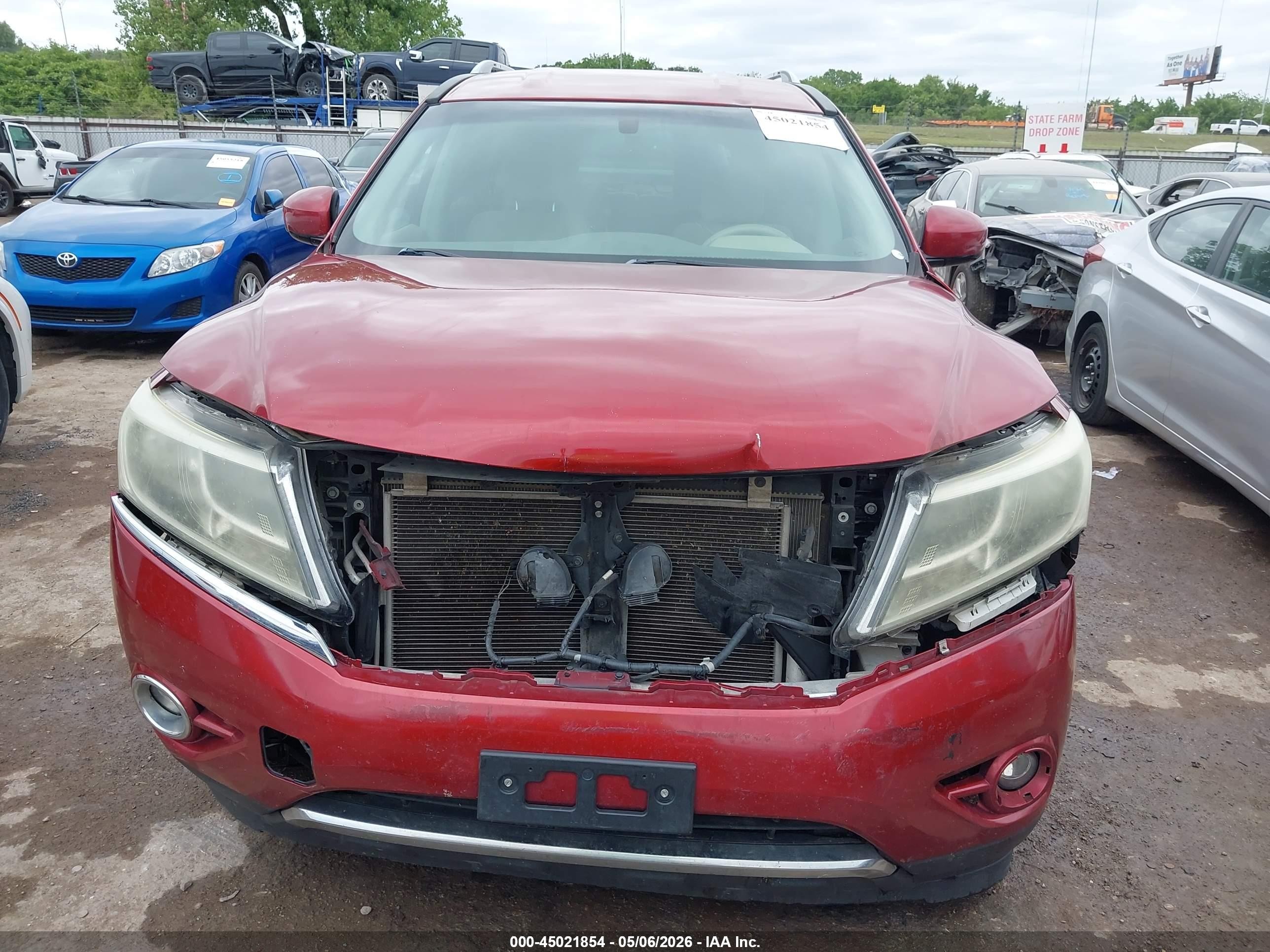2015 Nissan Pathfinder Sv Red vin: 5N1AR2MN4FC683318