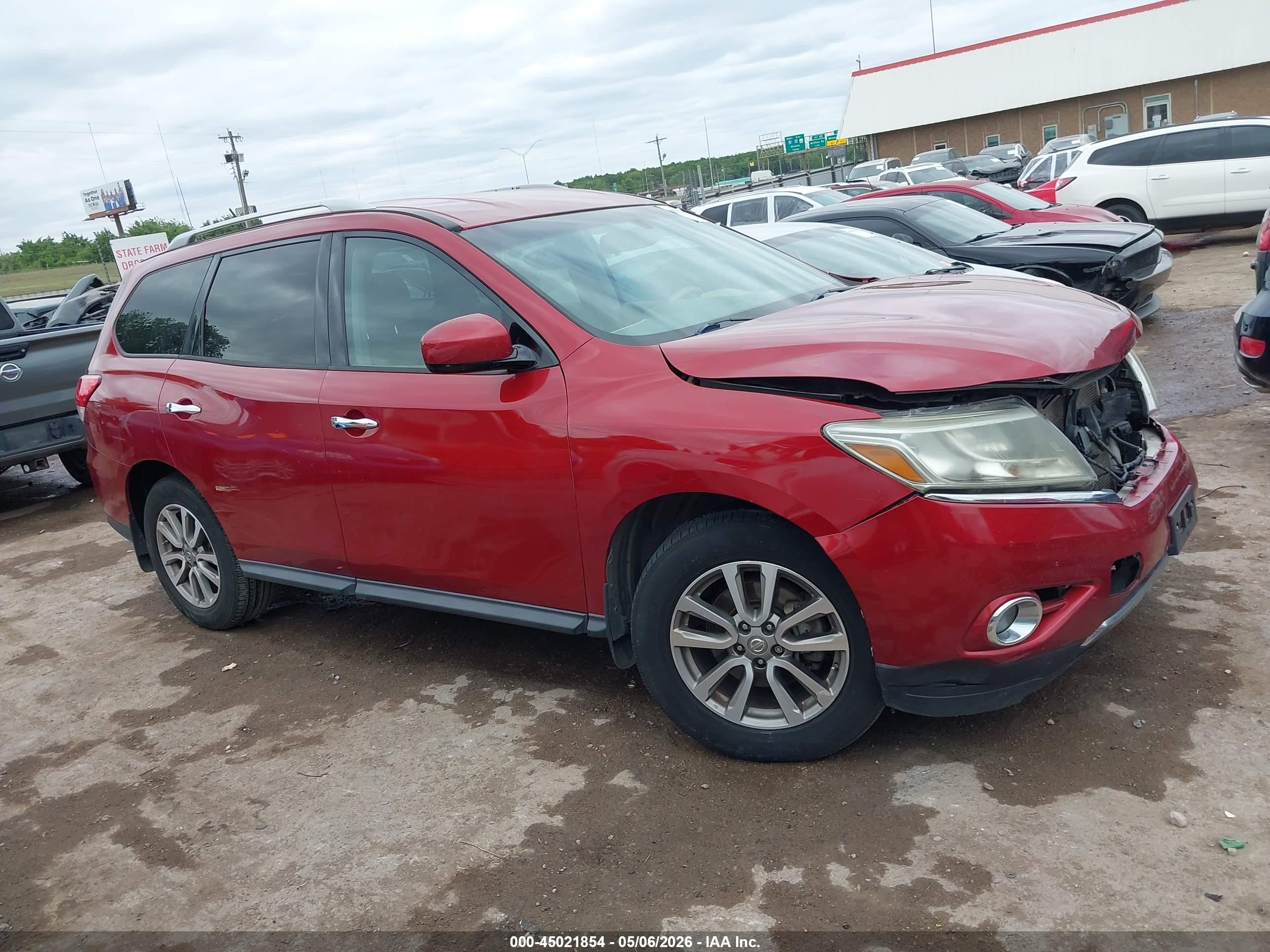 2015 Nissan Pathfinder Sv Red vin: 5N1AR2MN4FC683318