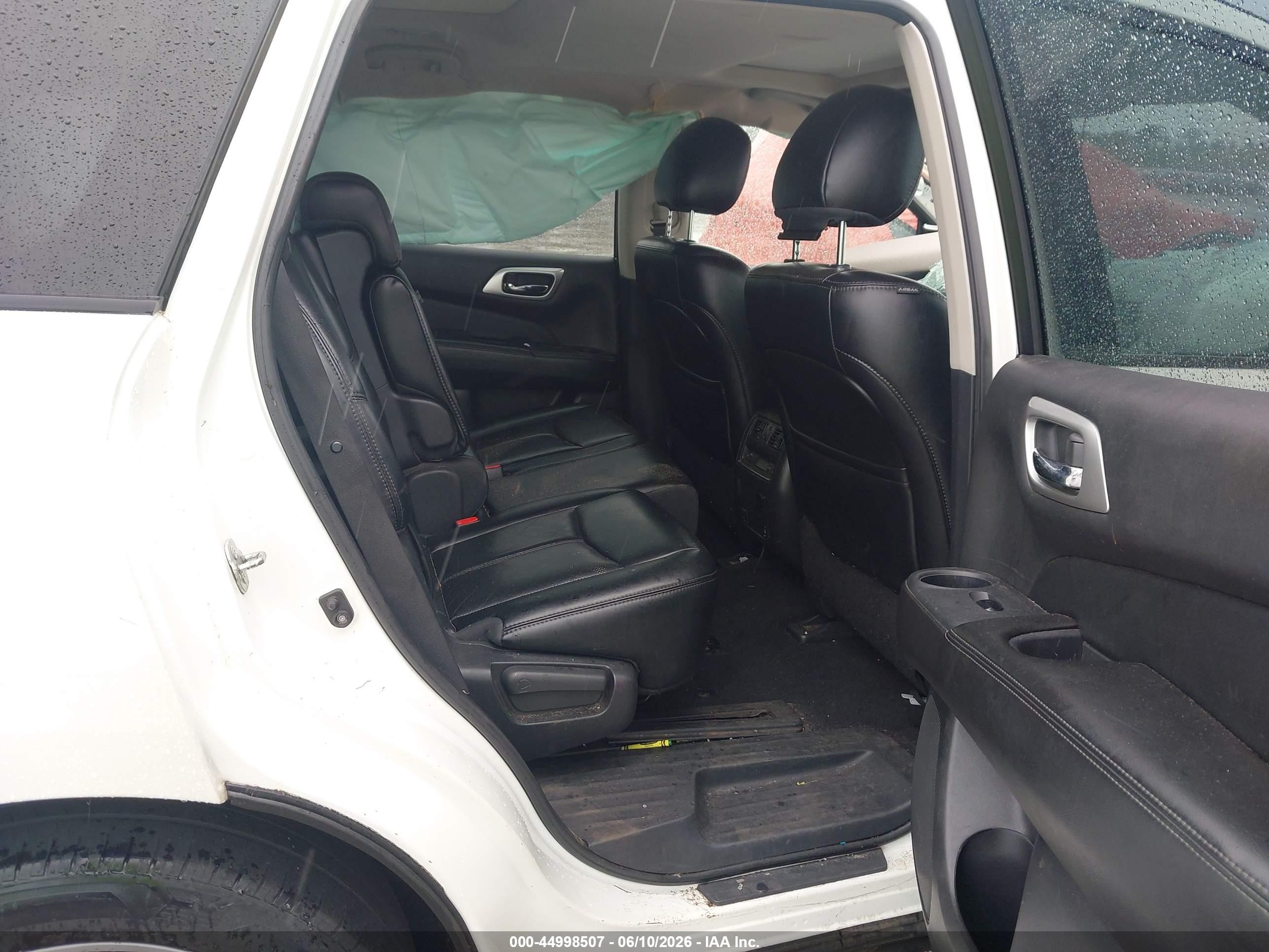 2015 Nissan Pathfinder Platinum White vin: 5N1AR2MN4FC701865