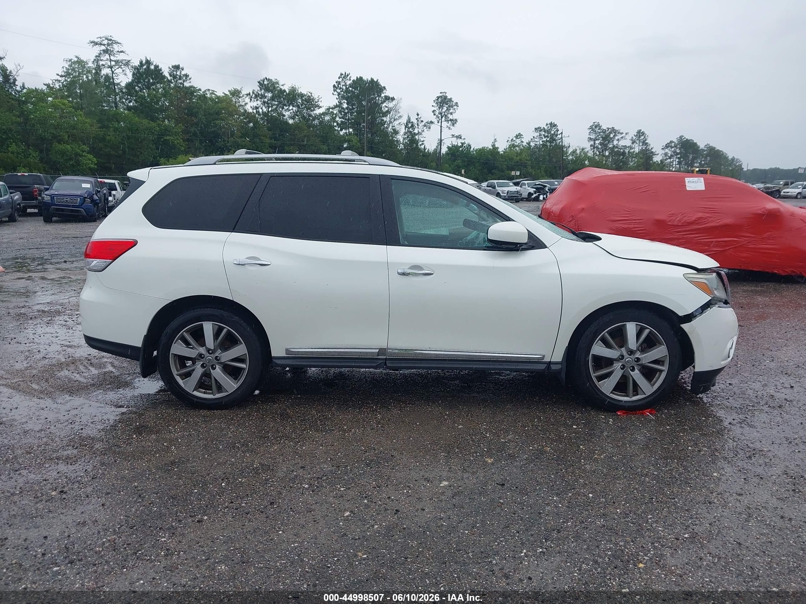 2015 Nissan Pathfinder Platinum White vin: 5N1AR2MN4FC701865