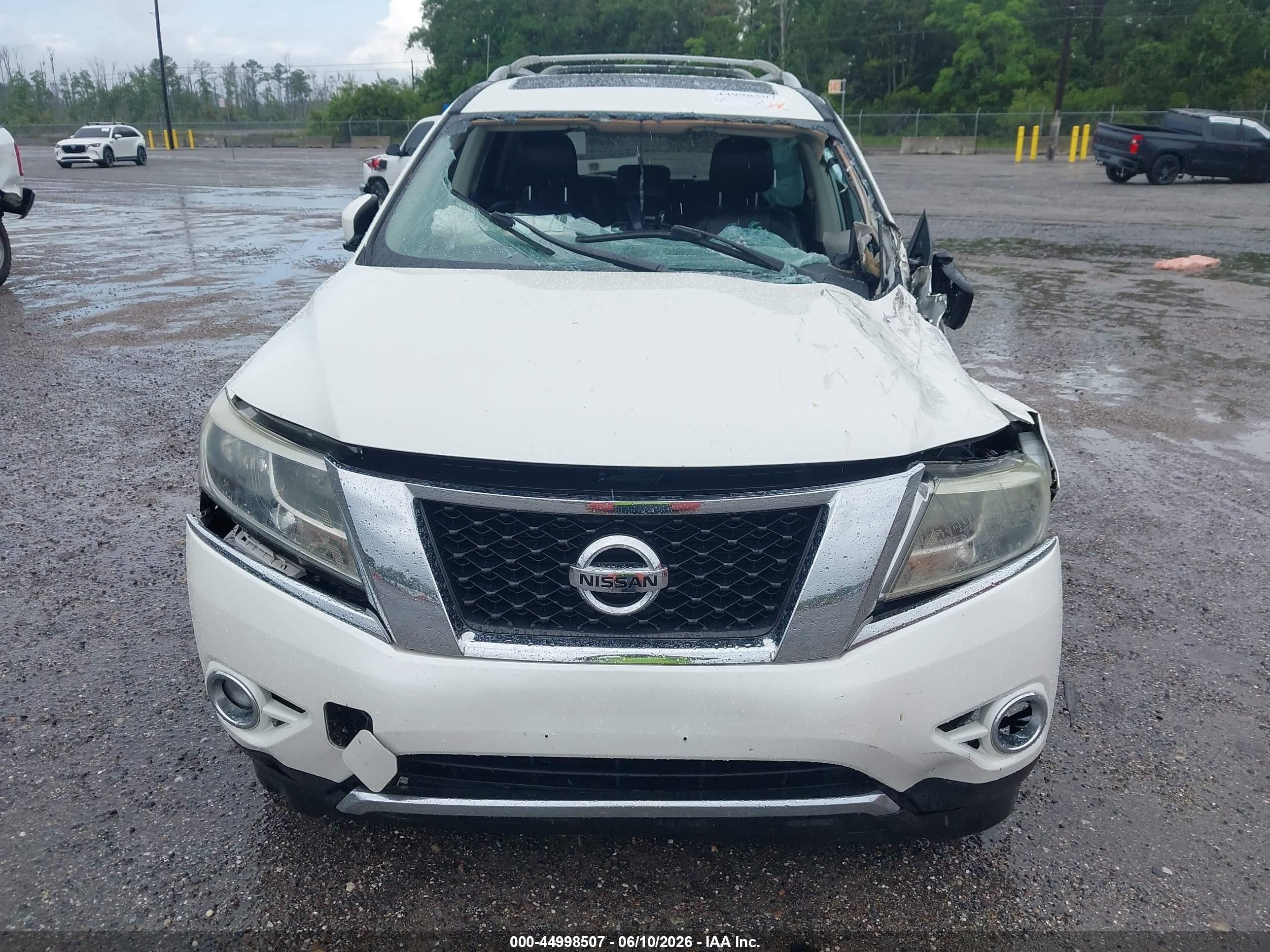 2015 Nissan Pathfinder Platinum White vin: 5N1AR2MN4FC701865
