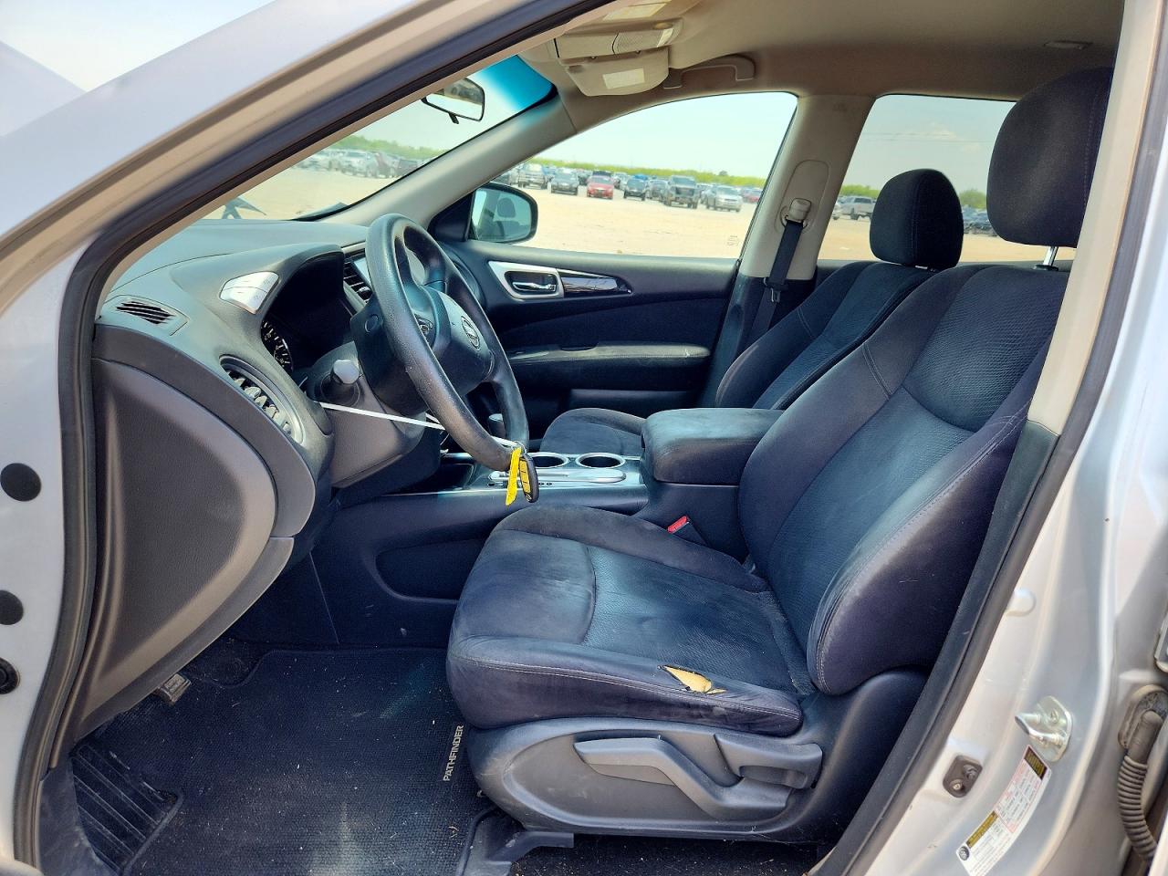 2013 Nissan Pathfinder S Silver vin: 5N1AR2MN5DC621925