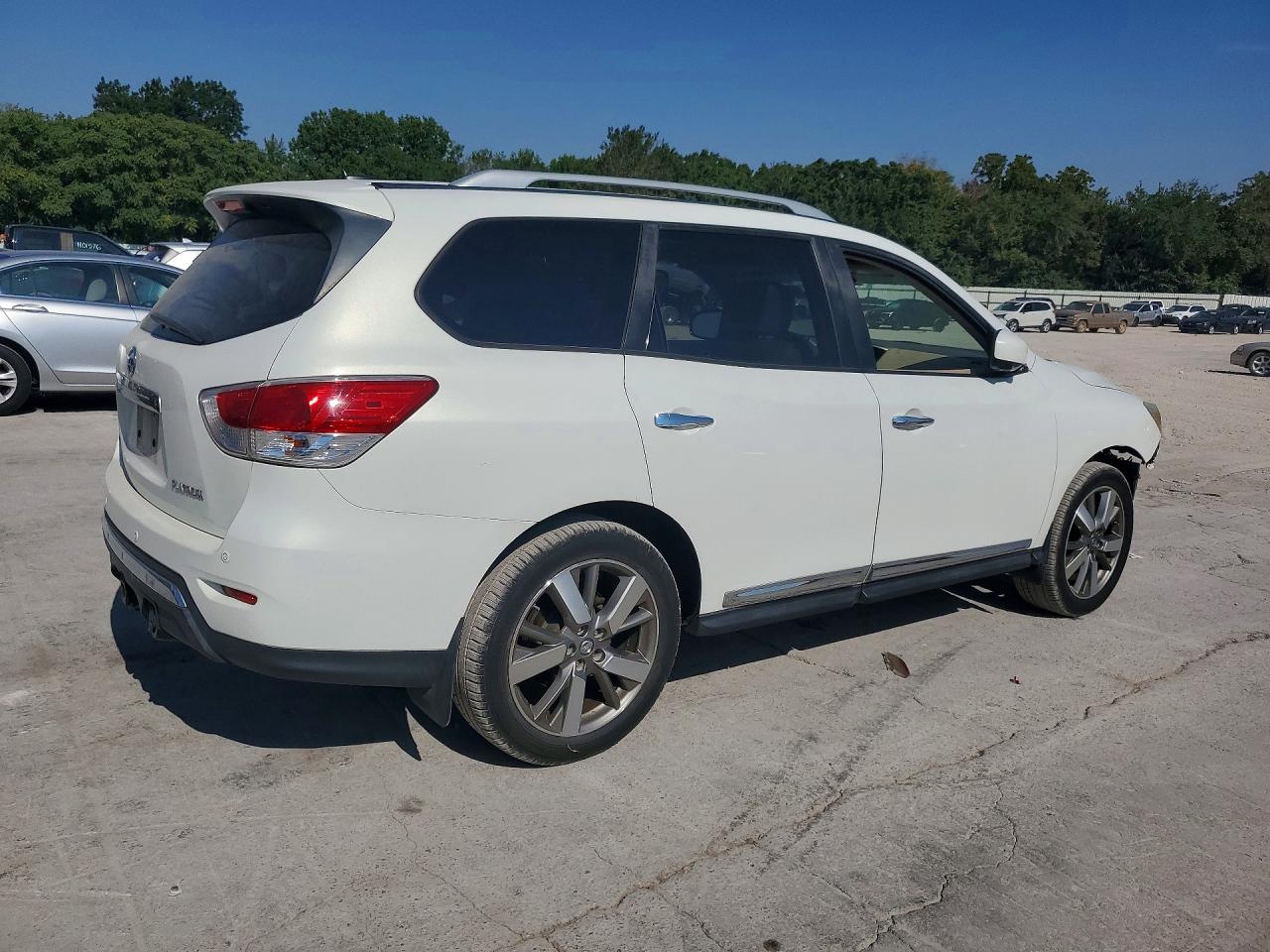 2013 Nissan Pathfinder S White vin: 5N1AR2MN5DC630138
