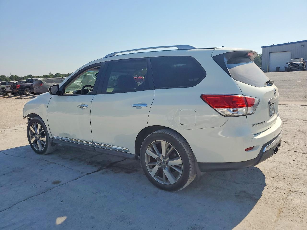 2013 Nissan Pathfinder S White vin: 5N1AR2MN5DC630138