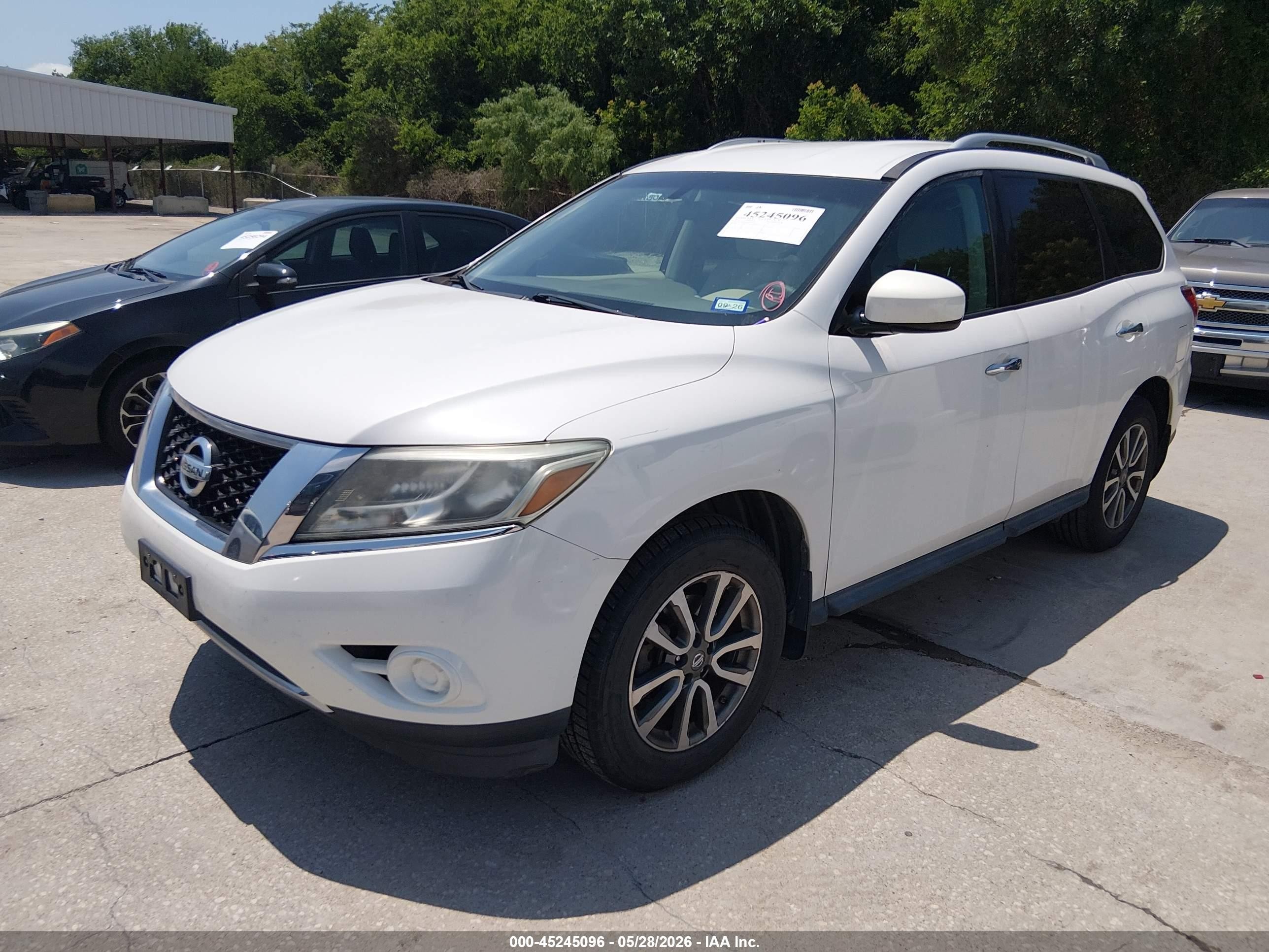 2013 Nissan Pathfinder Sv Белый vin: 5N1AR2MN5DC641270