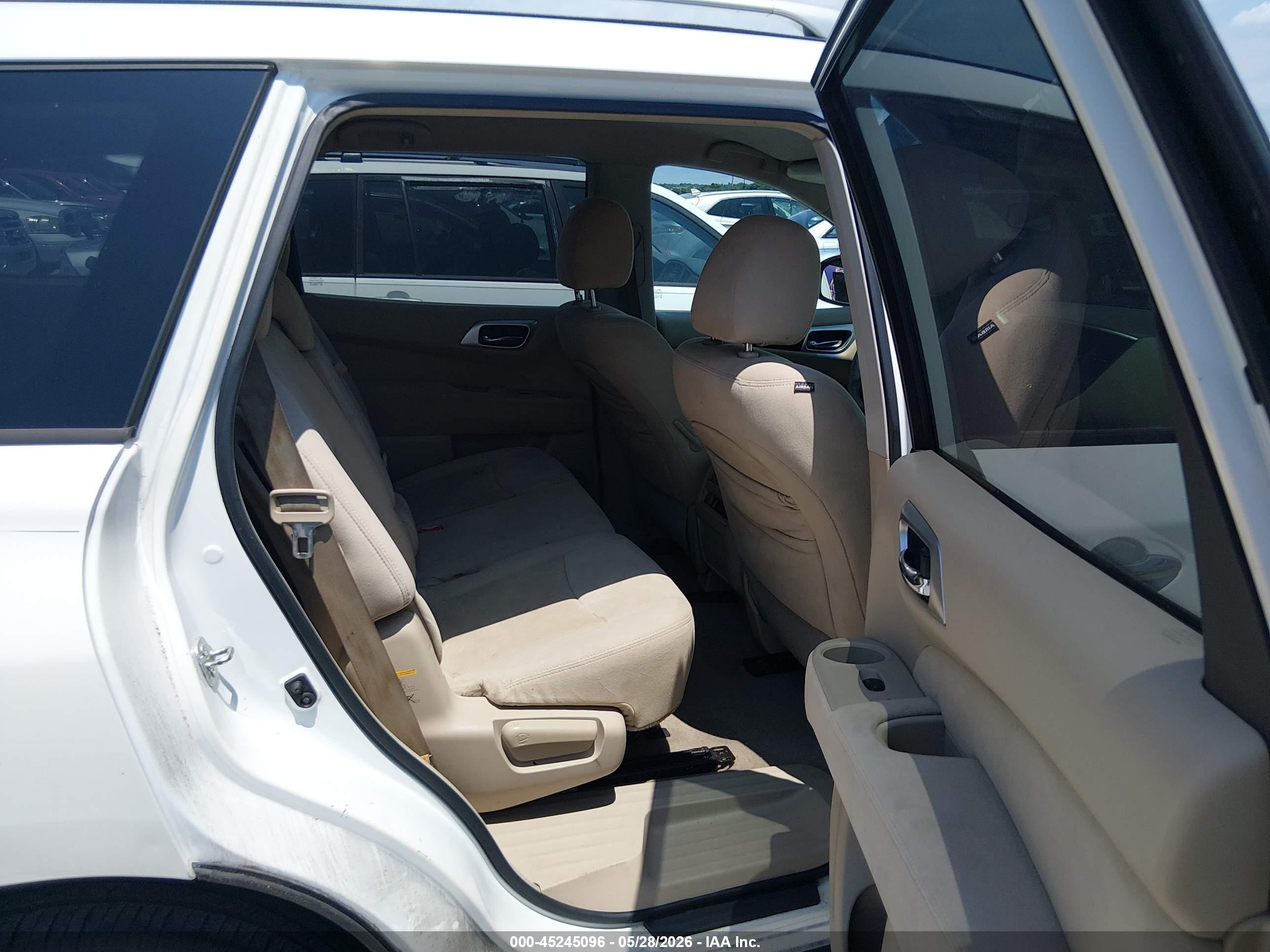 2013 Nissan Pathfinder Sv Белый vin: 5N1AR2MN5DC641270