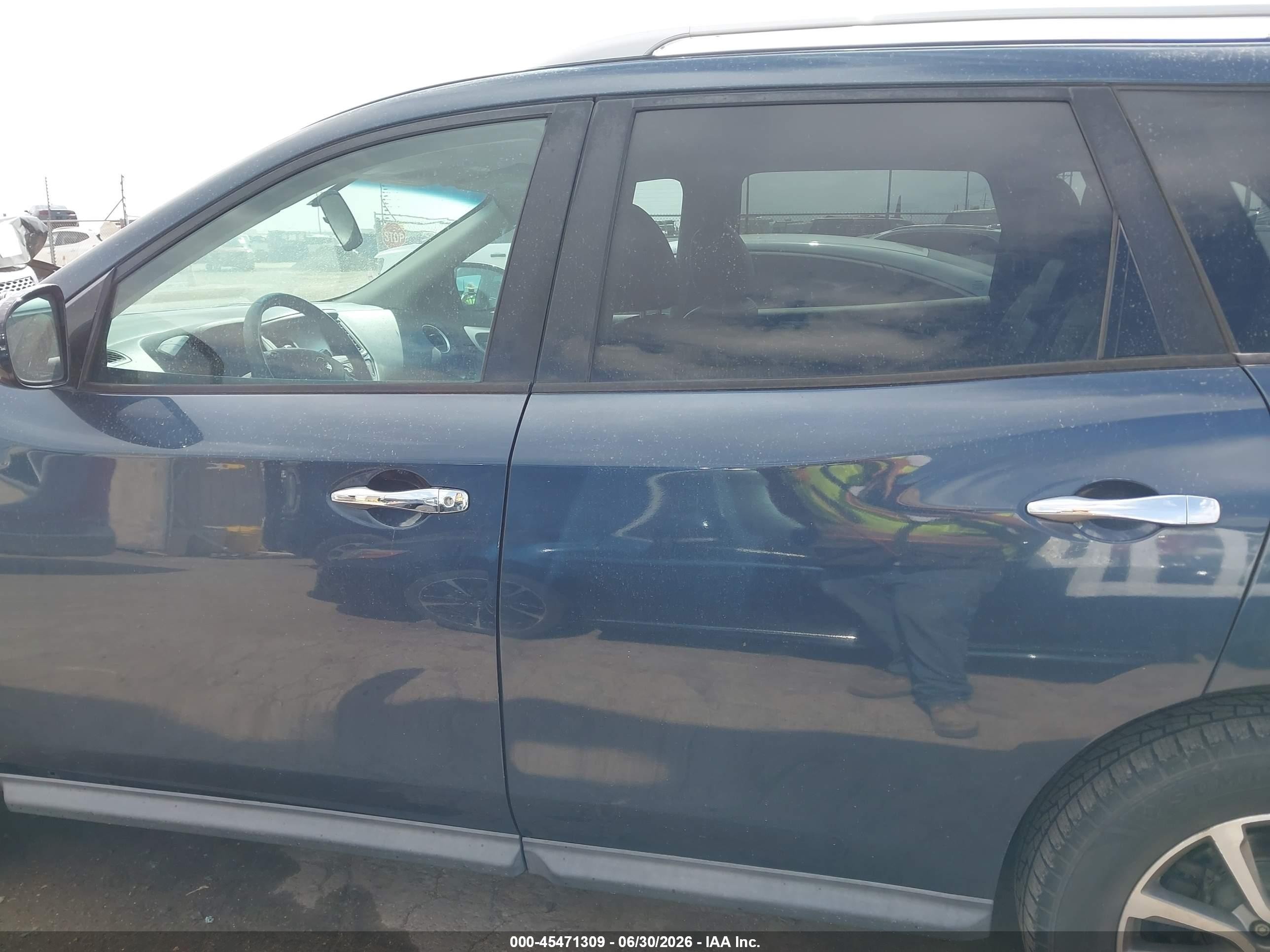 2013 Nissan Pathfinder Sv Blue vin: 5N1AR2MN5DC641494