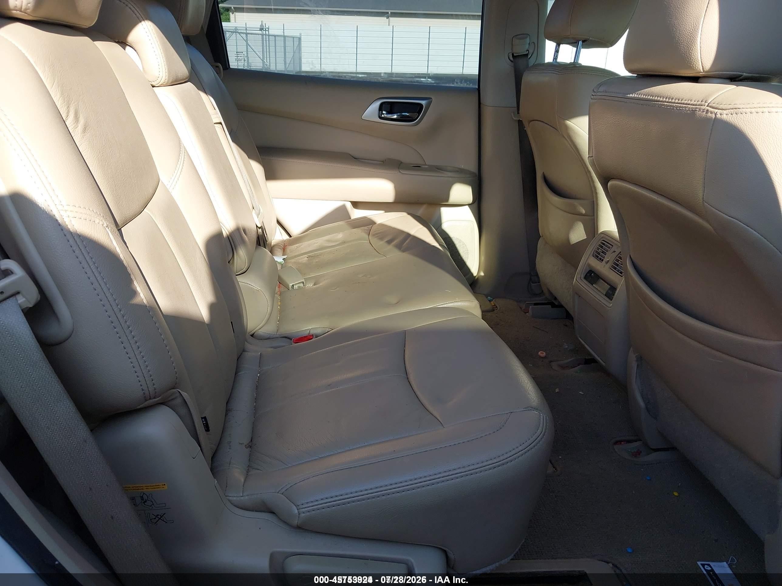 2013 Nissan Pathfinder S Белый vin: 5N1AR2MN5DC648042