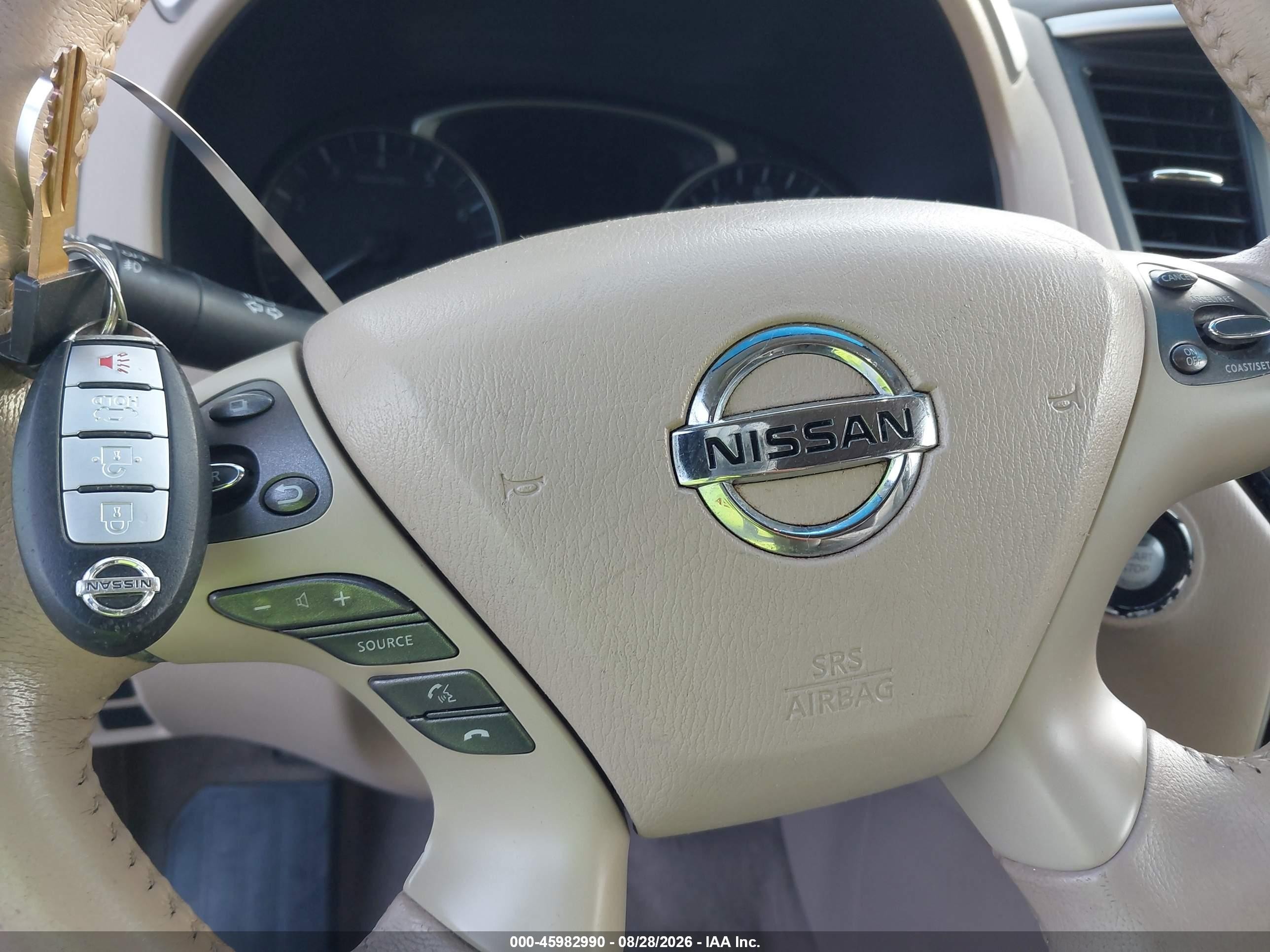 2013 Nissan Pathfinder Sv White vin: 5N1AR2MN5DC680229