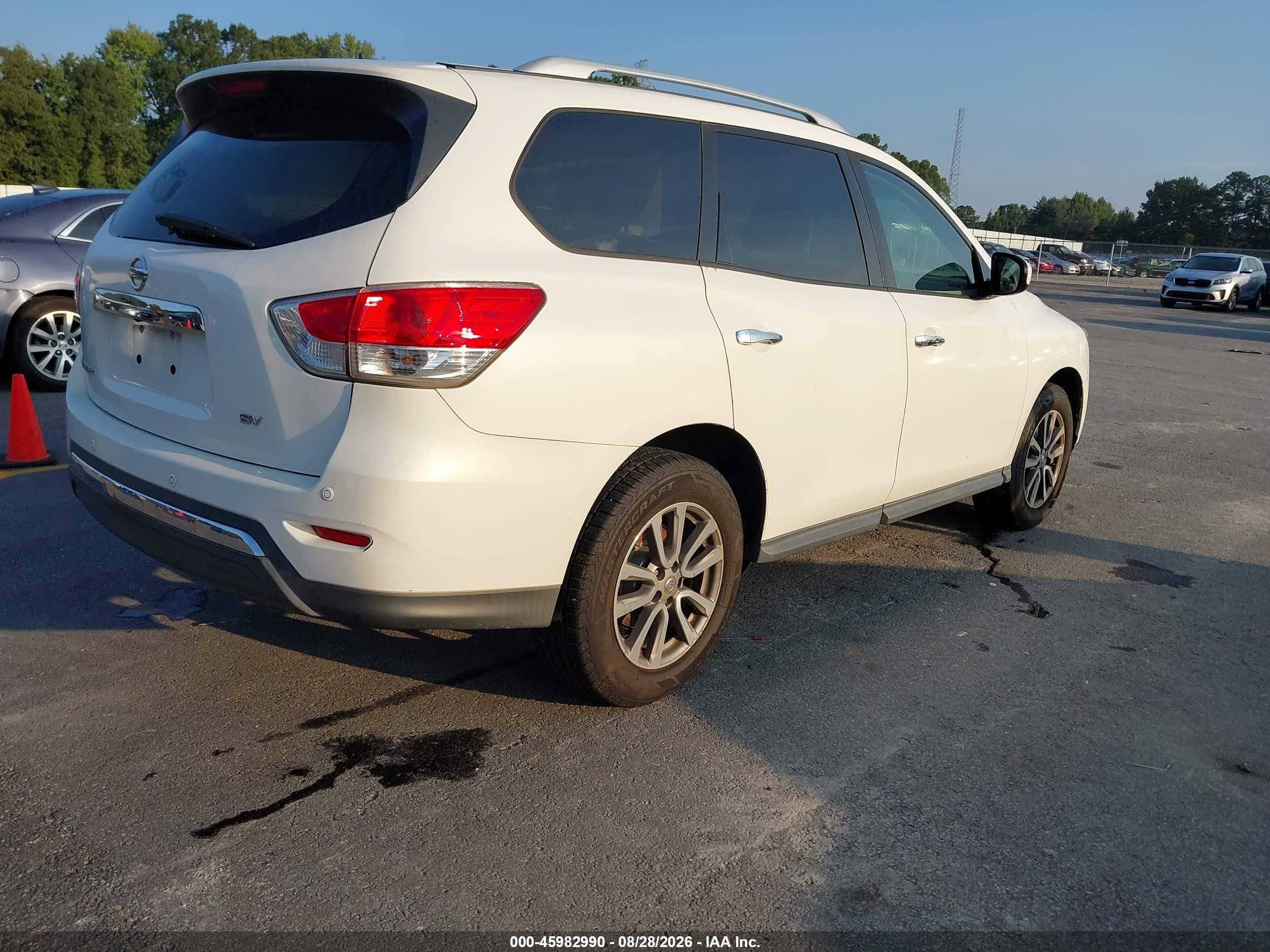 2013 Nissan Pathfinder Sv White vin: 5N1AR2MN5DC680229