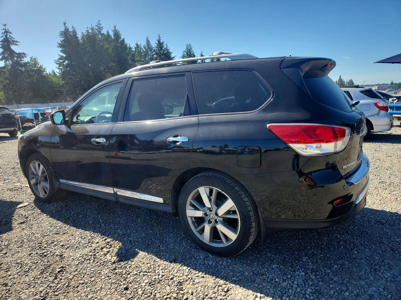 2014 Nissan Pathfinder S Black vin: 5N1AR2MN5EC626768