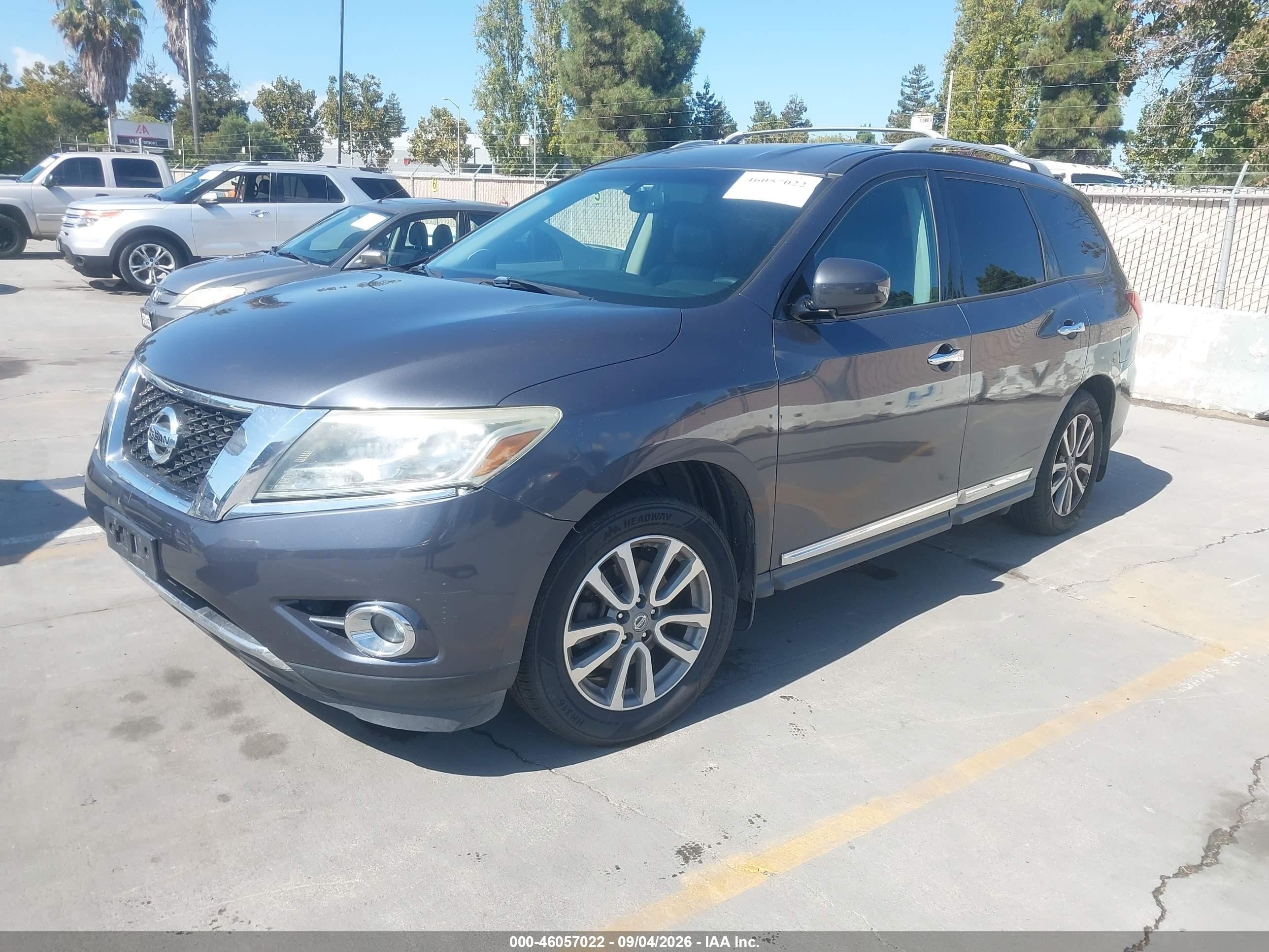 2014 Nissan Pathfinder Sl Gray vin: 5N1AR2MN5EC640041