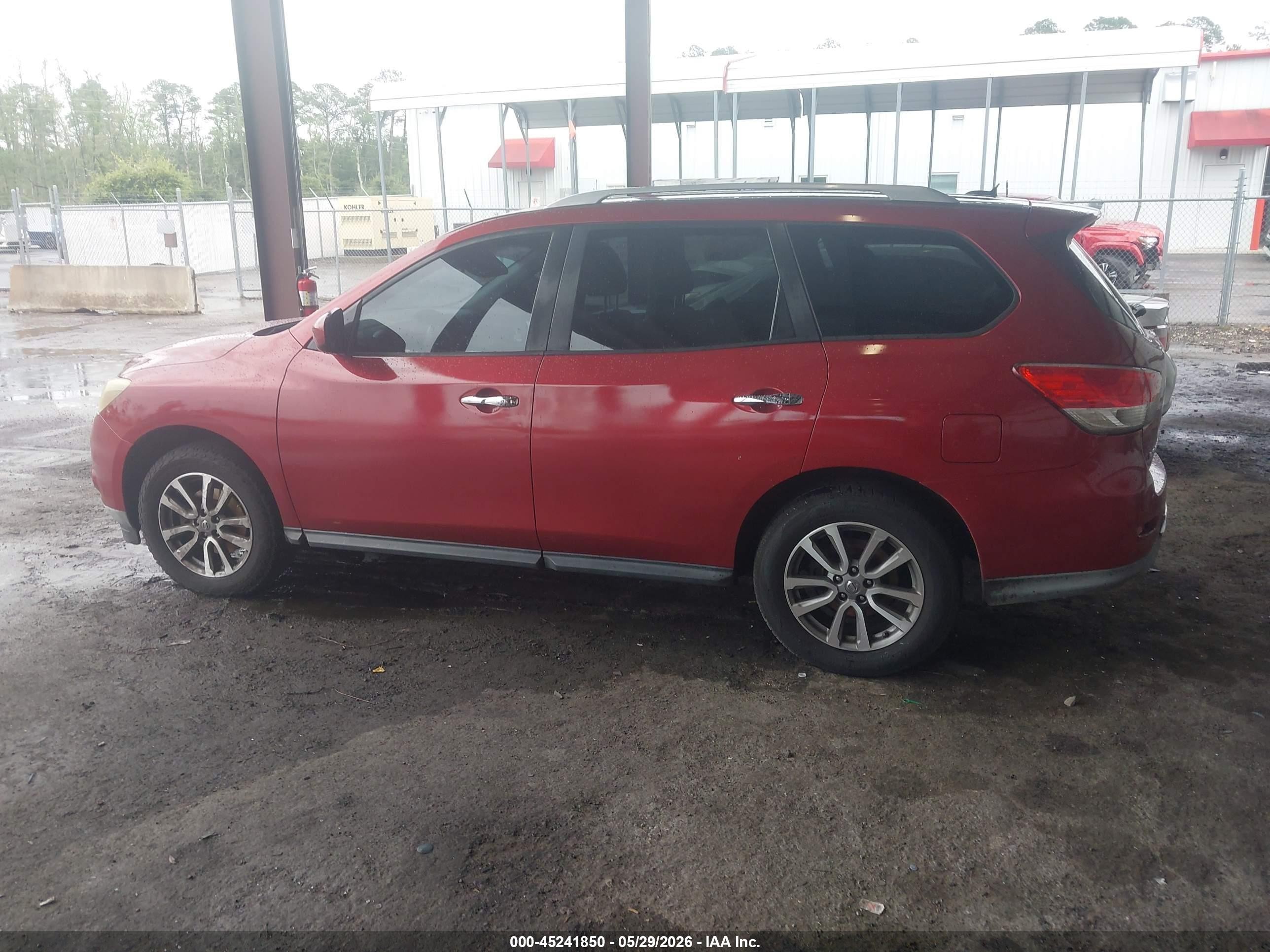 2014 Nissan Pathfinder Sv Red vin: 5N1AR2MN5EC641626