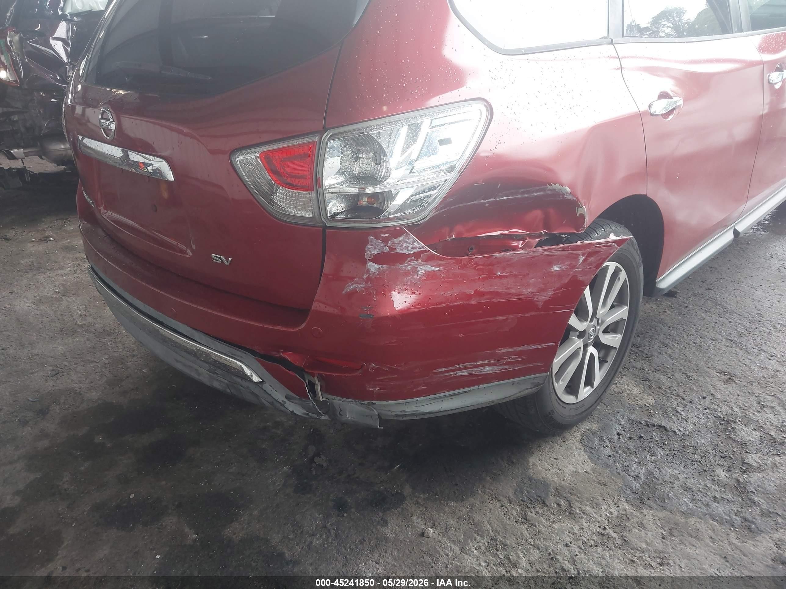 2014 Nissan Pathfinder Sv Red vin: 5N1AR2MN5EC641626