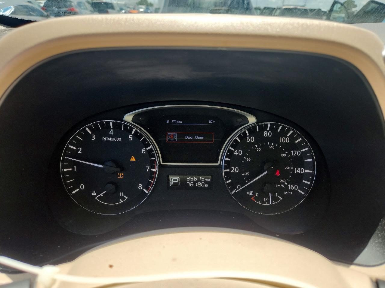 2014 Nissan Pathfinder S White vin: 5N1AR2MN5EC654795