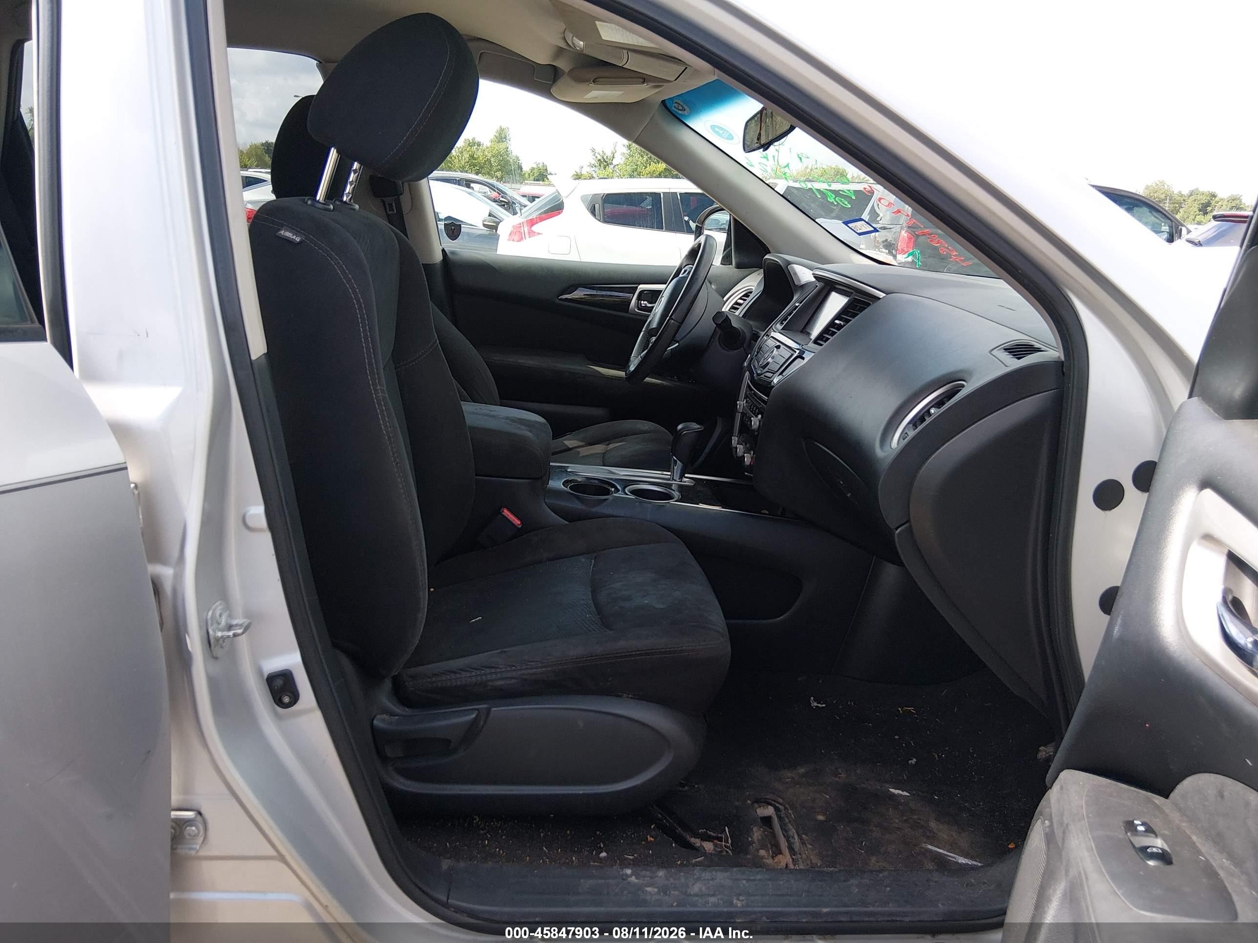 2014 Nissan Pathfinder Sv Silver vin: 5N1AR2MN5EC671919