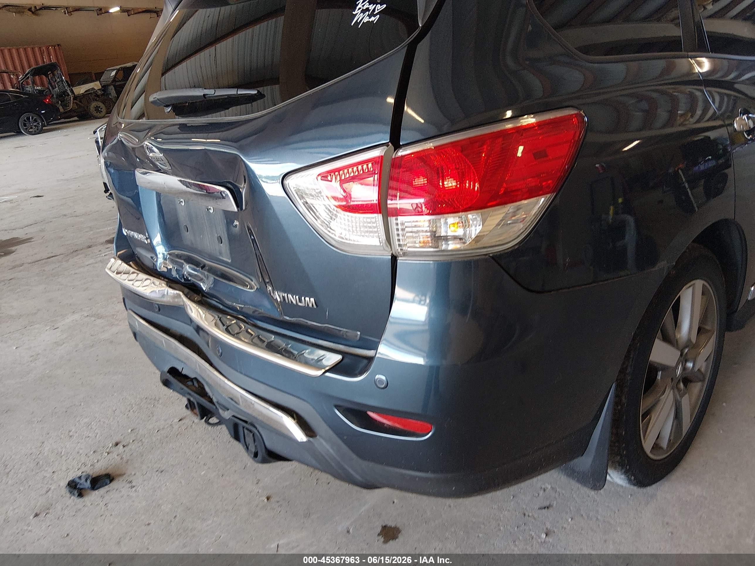 2014 Nissan Pathfinder Platinum Синий vin: 5N1AR2MN5EC679616