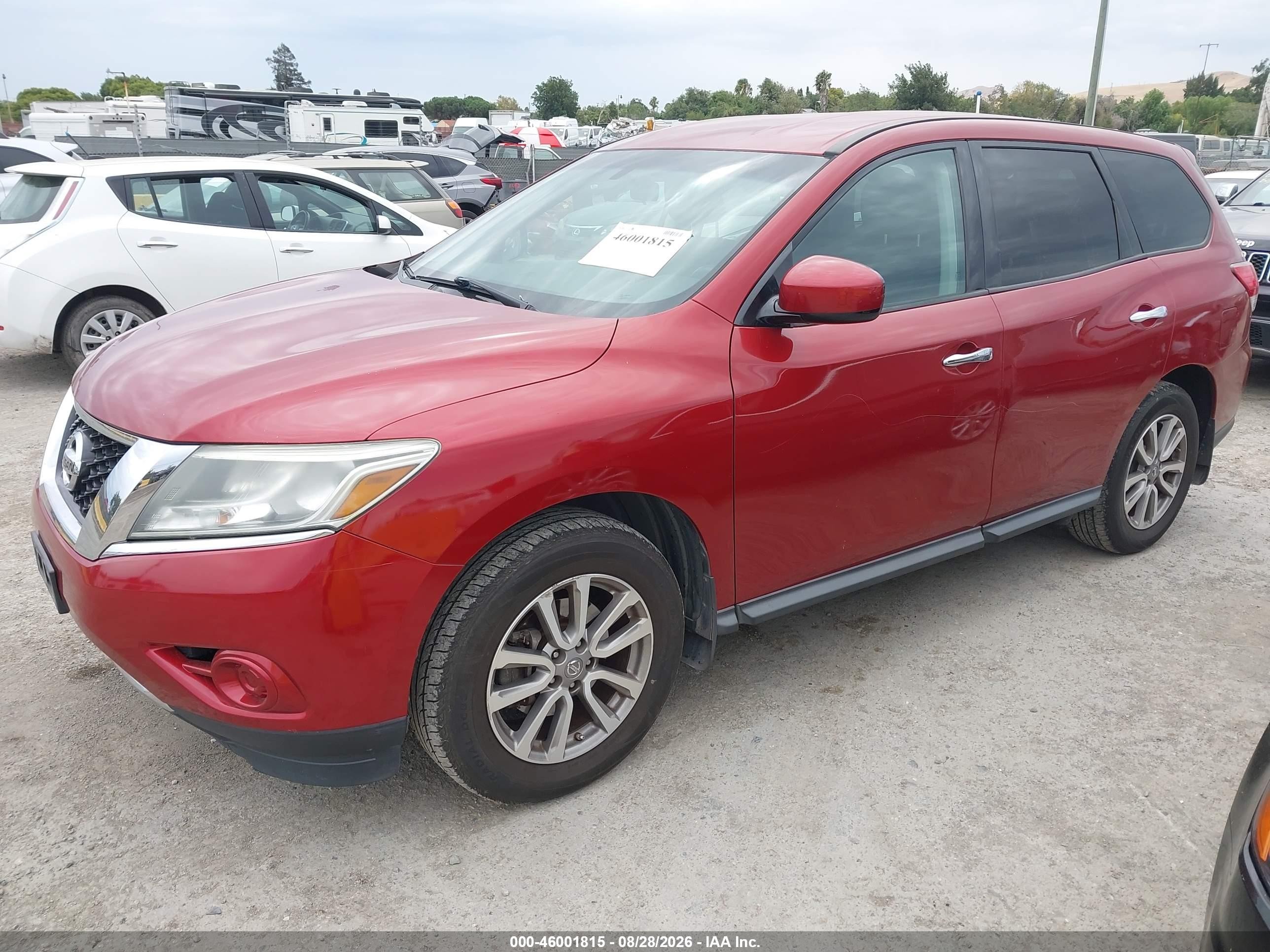 2014 Nissan Pathfinder S Red vin: 5N1AR2MN5EC714249