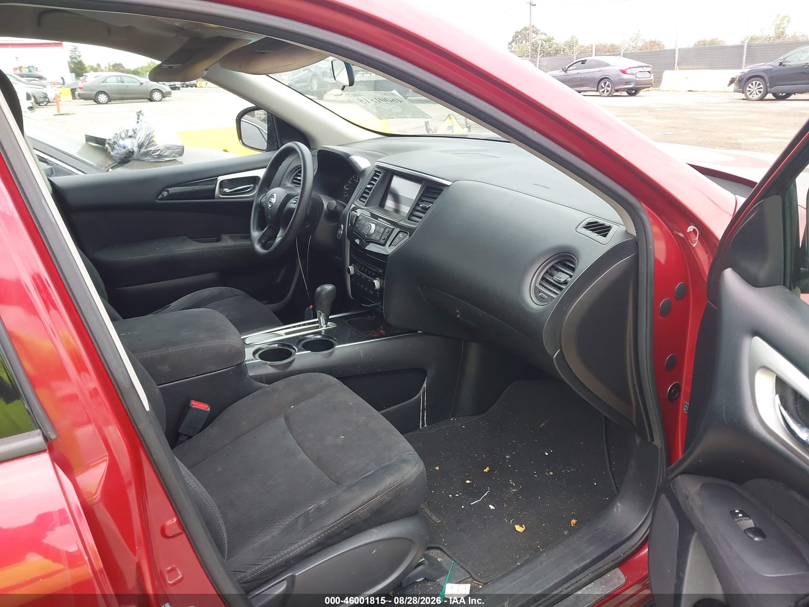 2014 Nissan Pathfinder S Red vin: 5N1AR2MN5EC714249