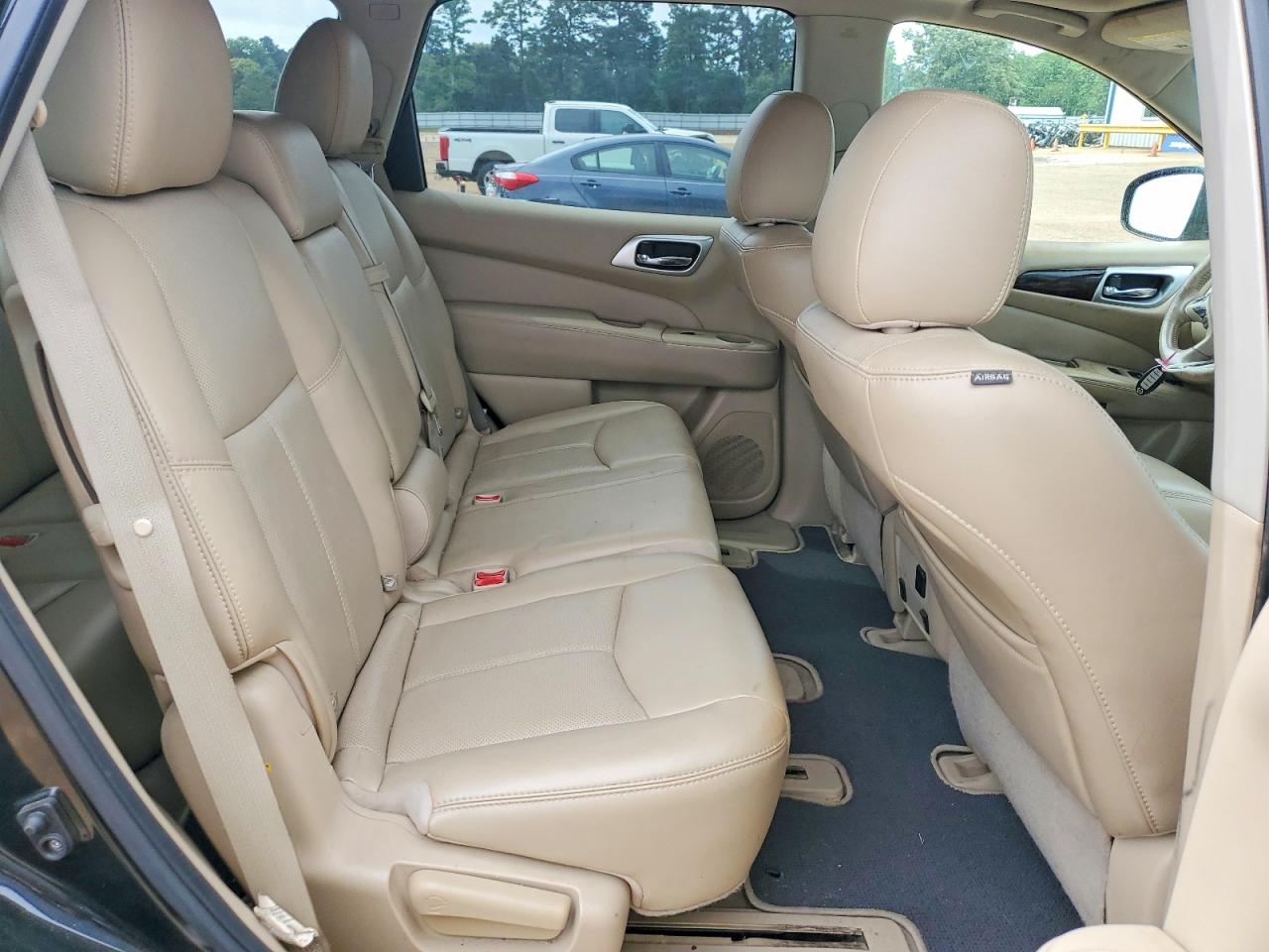 2015 Nissan Pathfinder Platinum Black vin: 5N1AR2MN5FC602004