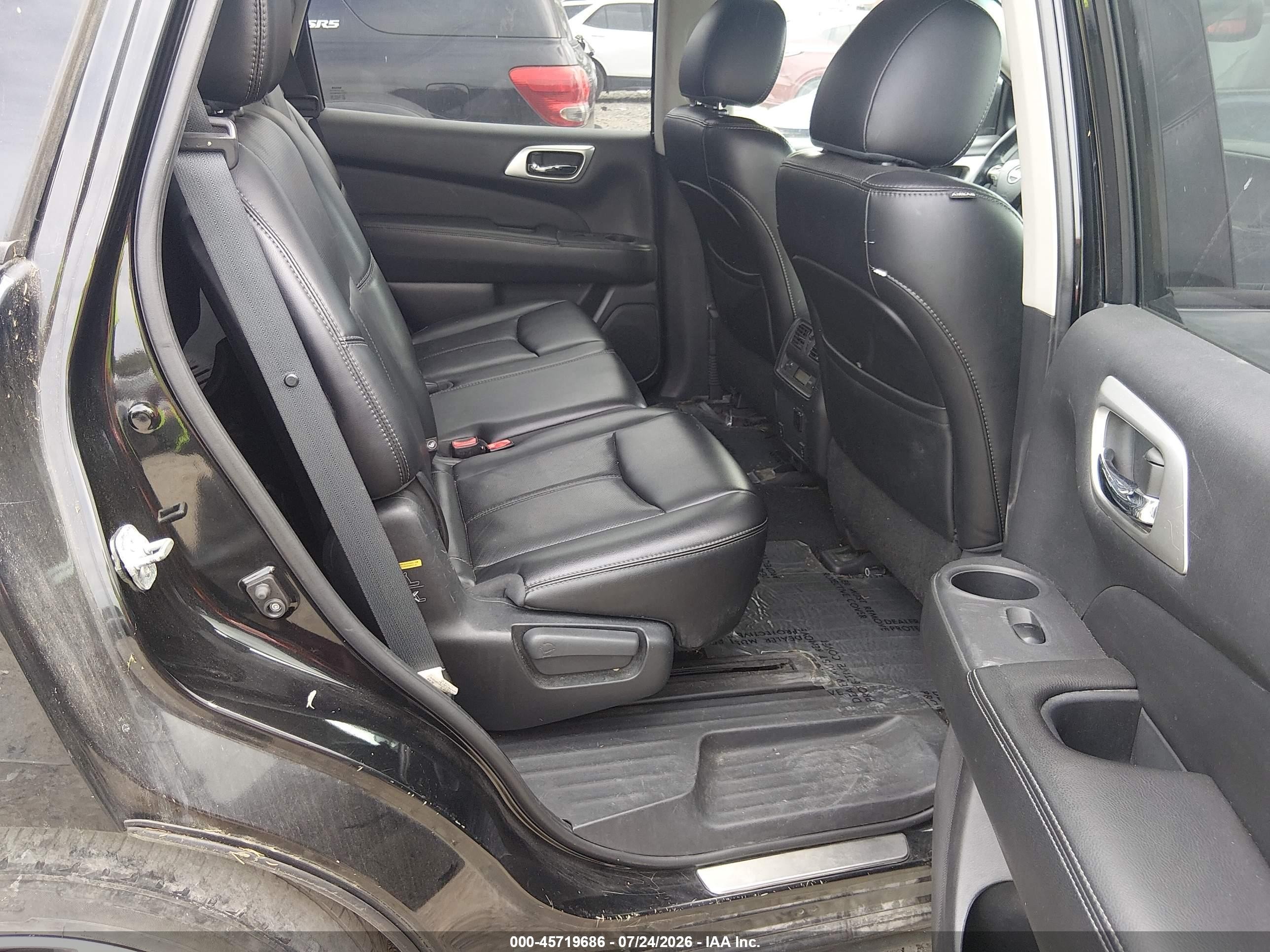 2015 Nissan Pathfinder Platinum Black vin: 5N1AR2MN5FC616646