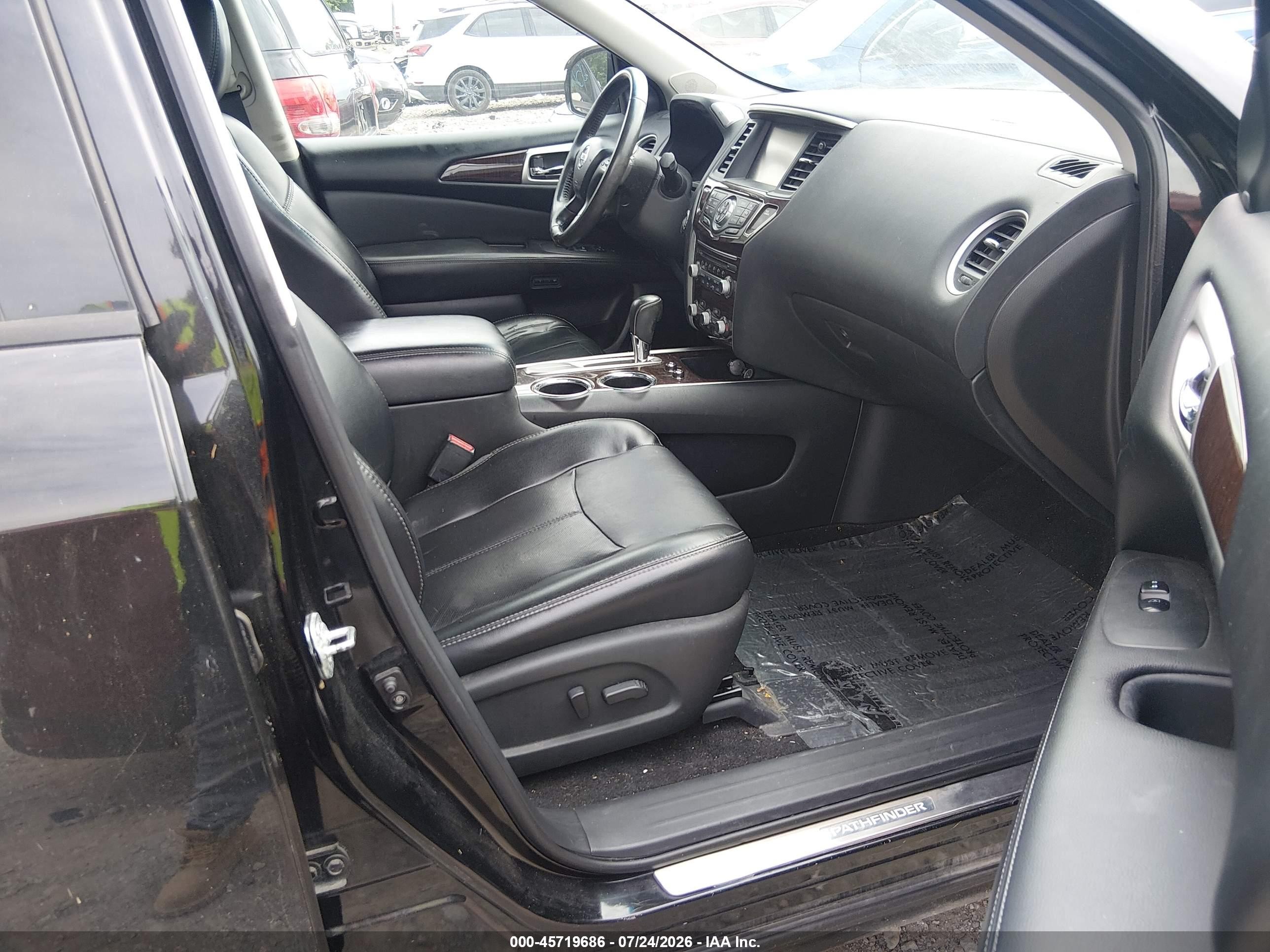 2015 Nissan Pathfinder Platinum Black vin: 5N1AR2MN5FC616646