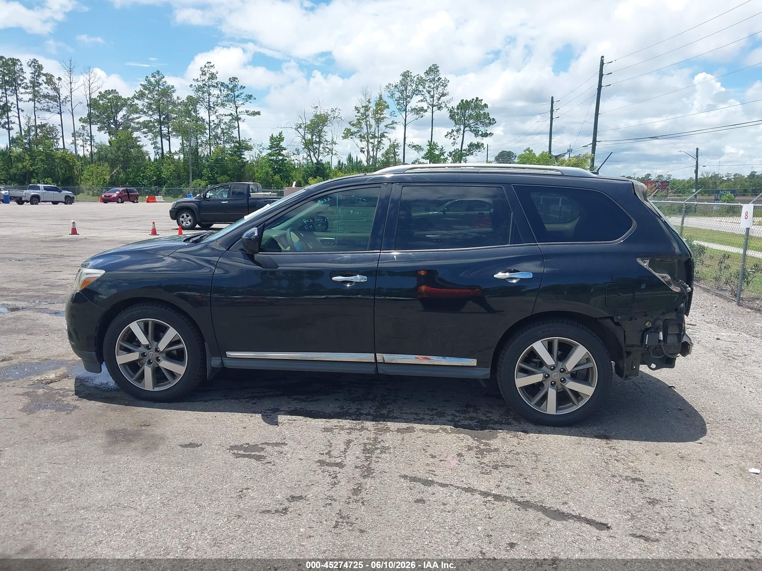 2015 Nissan Pathfinder Platinum Black vin: 5N1AR2MN5FC624214