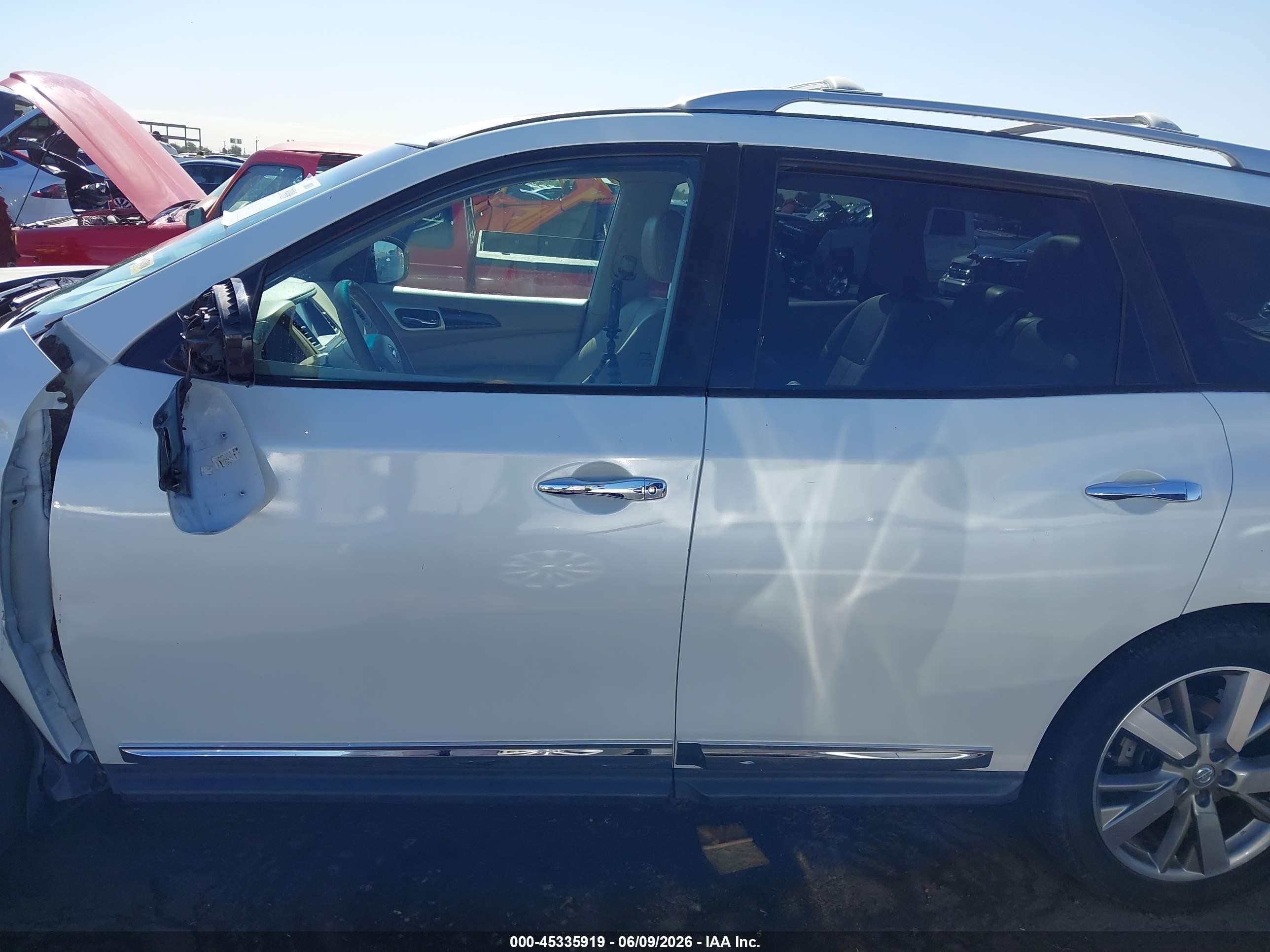 2015 Nissan Pathfinder Platinum White vin: 5N1AR2MN5FC633026
