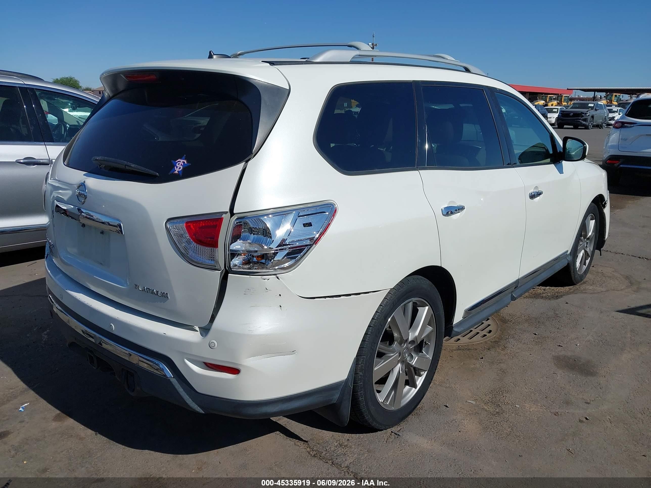 2015 Nissan Pathfinder Platinum White vin: 5N1AR2MN5FC633026