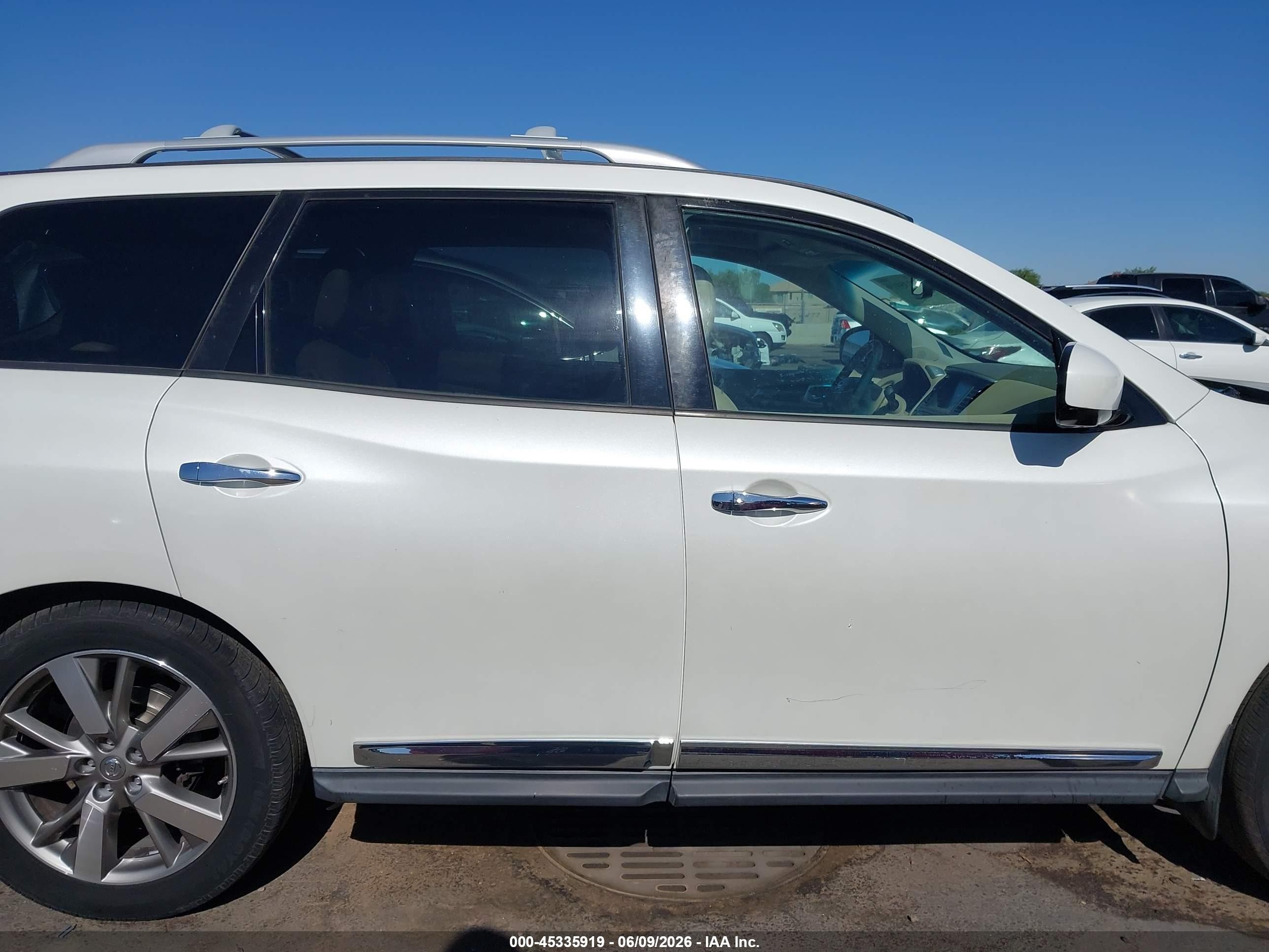 2015 Nissan Pathfinder Platinum White vin: 5N1AR2MN5FC633026
