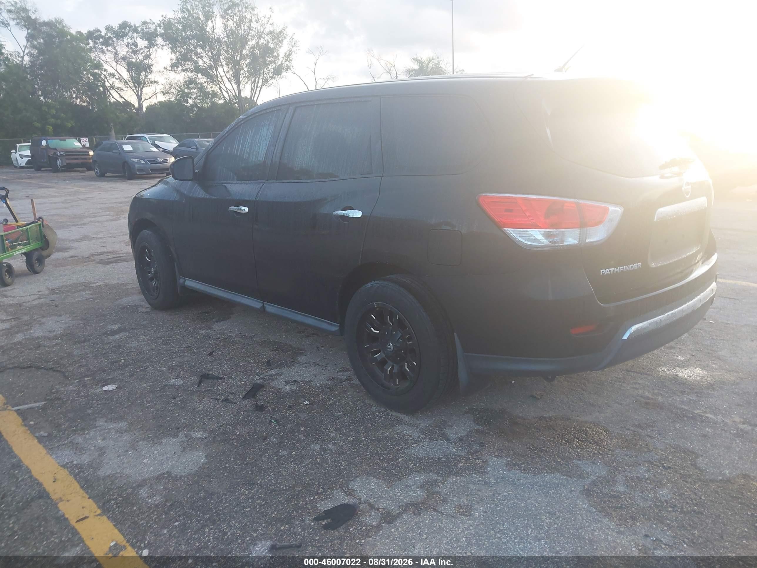 2015 Nissan Pathfinder S Black vin: 5N1AR2MN5FC634631