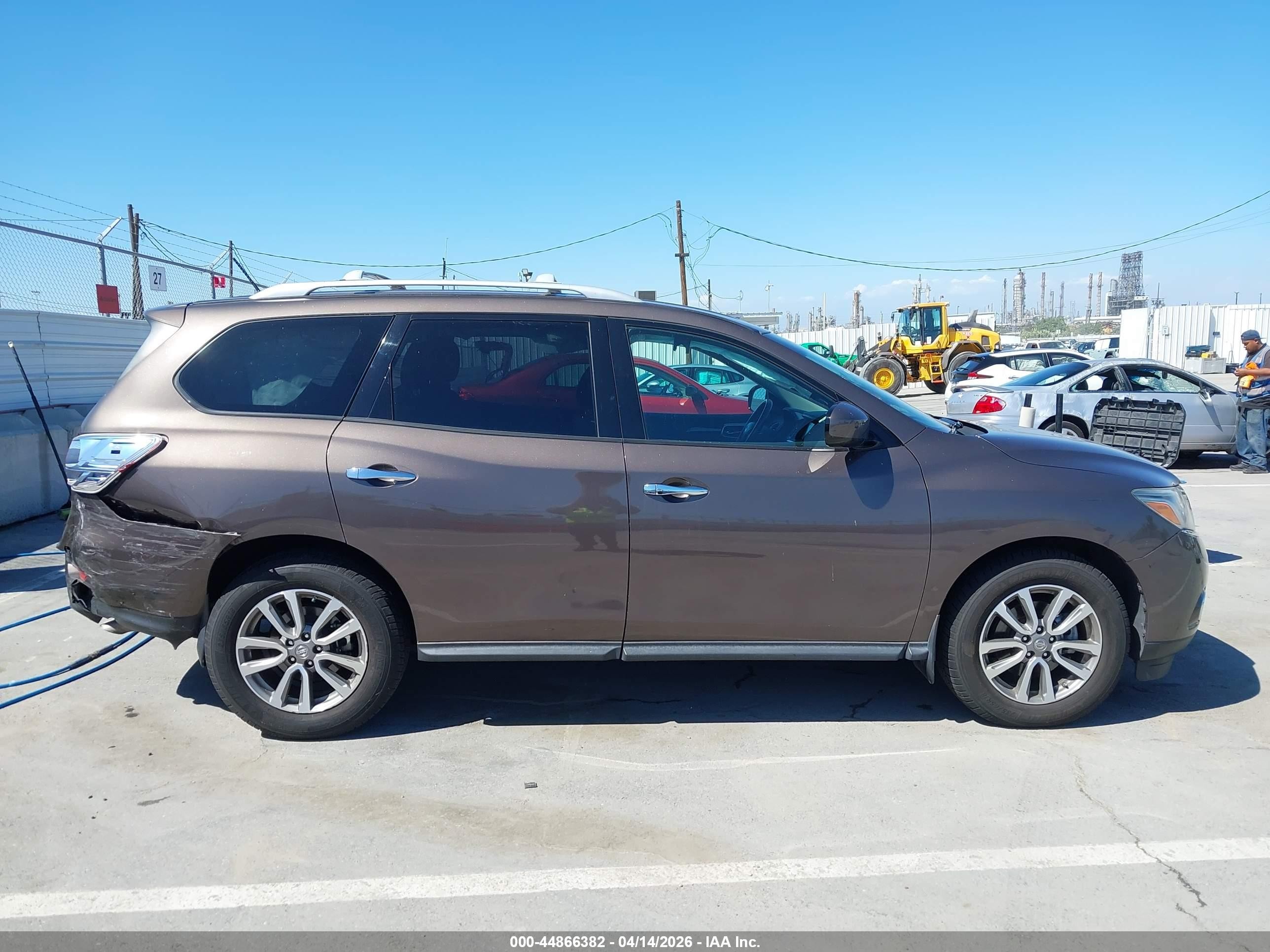 2015 Nissan Pathfinder Sv Black vin: 5N1AR2MN5FC642017