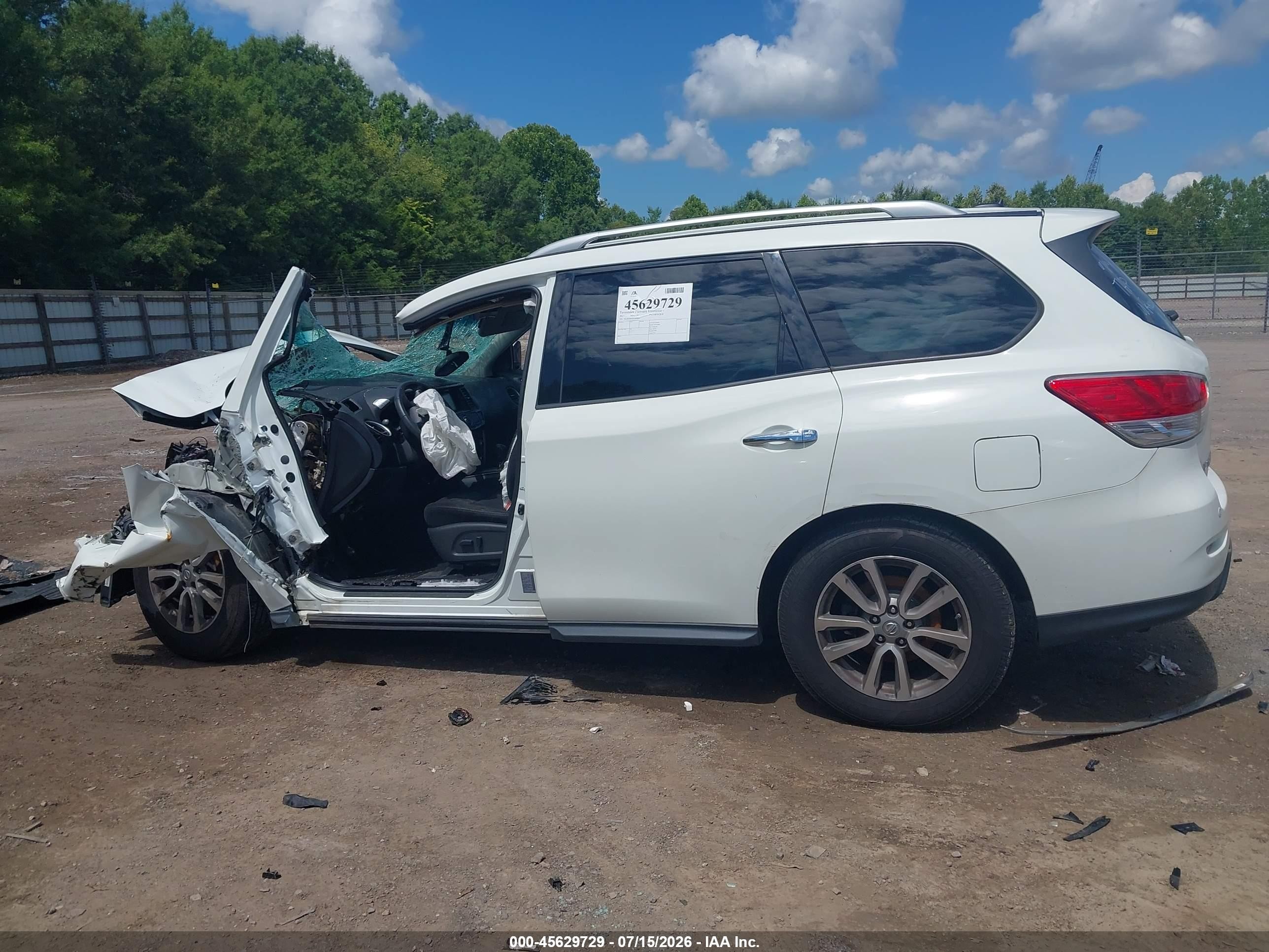 2015 Nissan Pathfinder Platinum/s/sl/sv White vin: 5N1AR2MN5FC649436