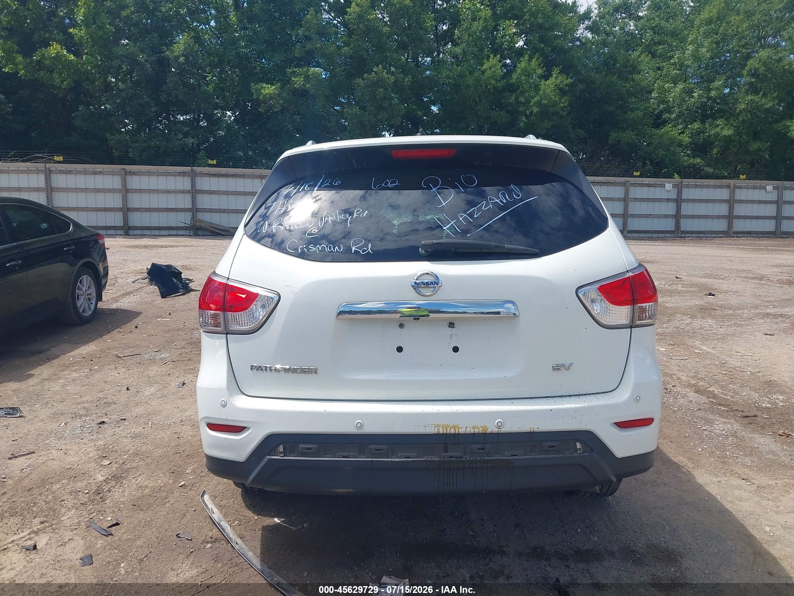 2015 Nissan Pathfinder Platinum/s/sl/sv White vin: 5N1AR2MN5FC649436