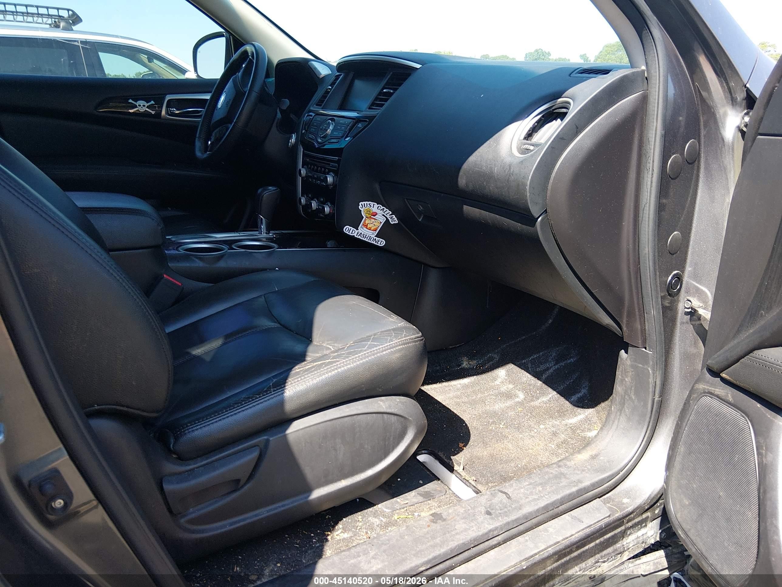 2015 Nissan Pathfinder Sv Серый vin: 5N1AR2MN5FC652143