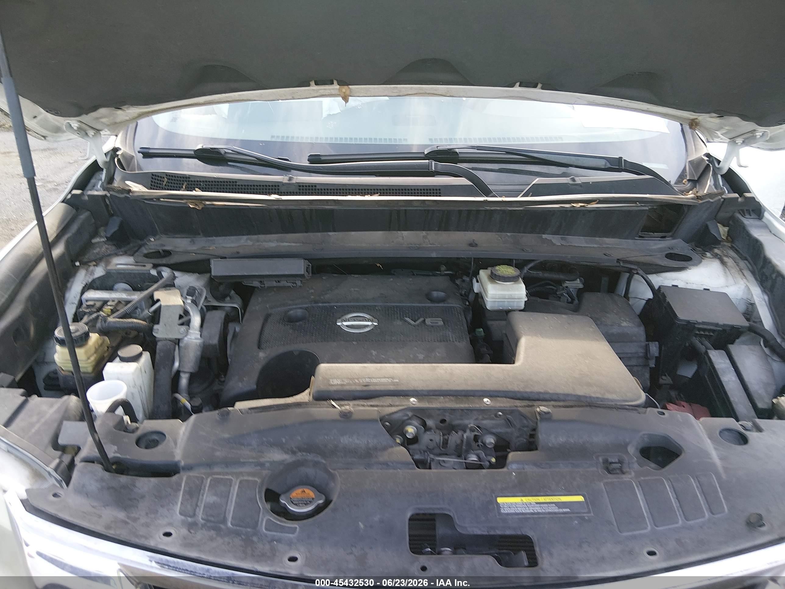 2015 Nissan Pathfinder Platinum Белый vin: 5N1AR2MN5FC656189