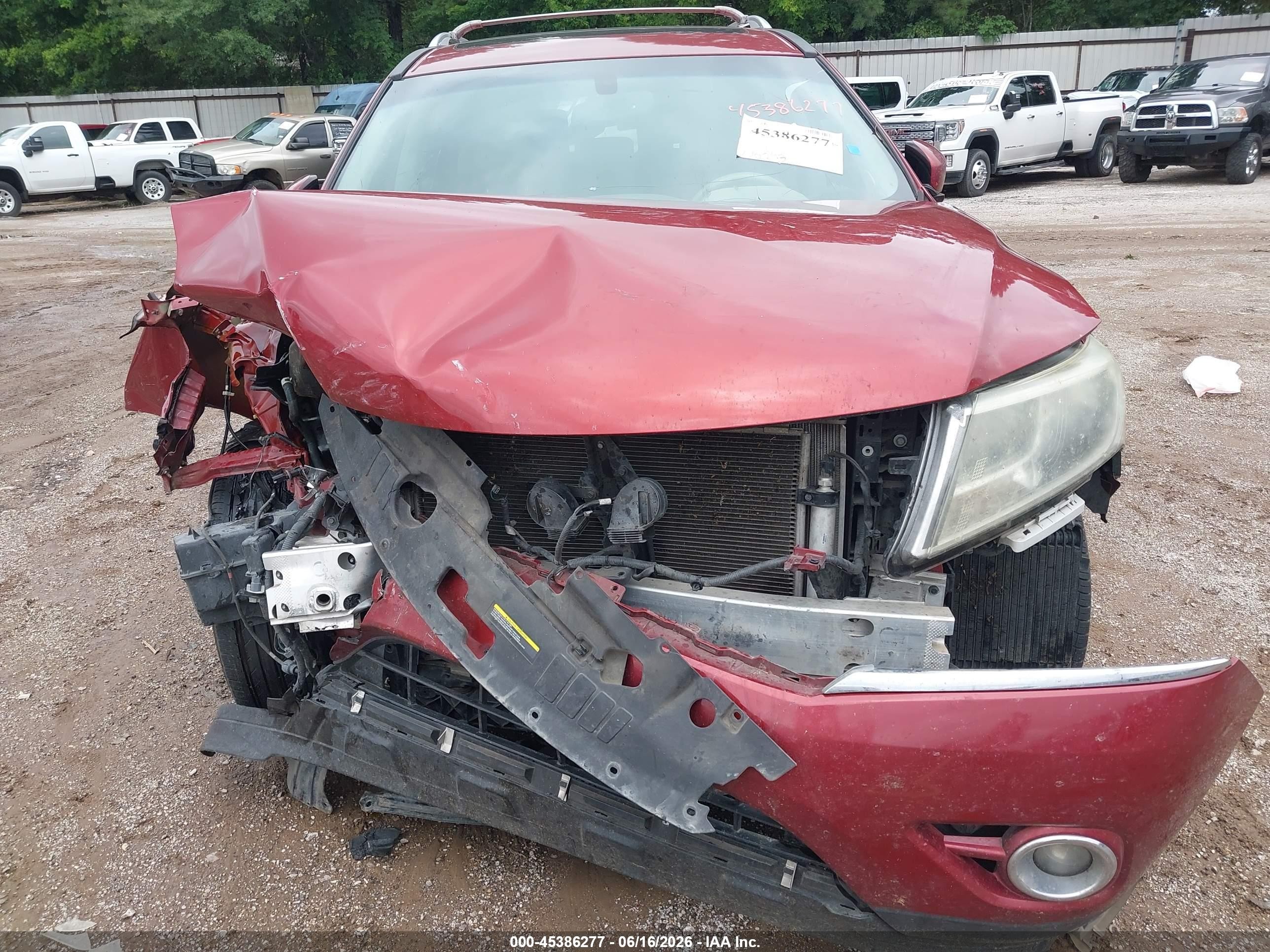 2015 Nissan Pathfinder Sl Красный vin: 5N1AR2MN5FC684641