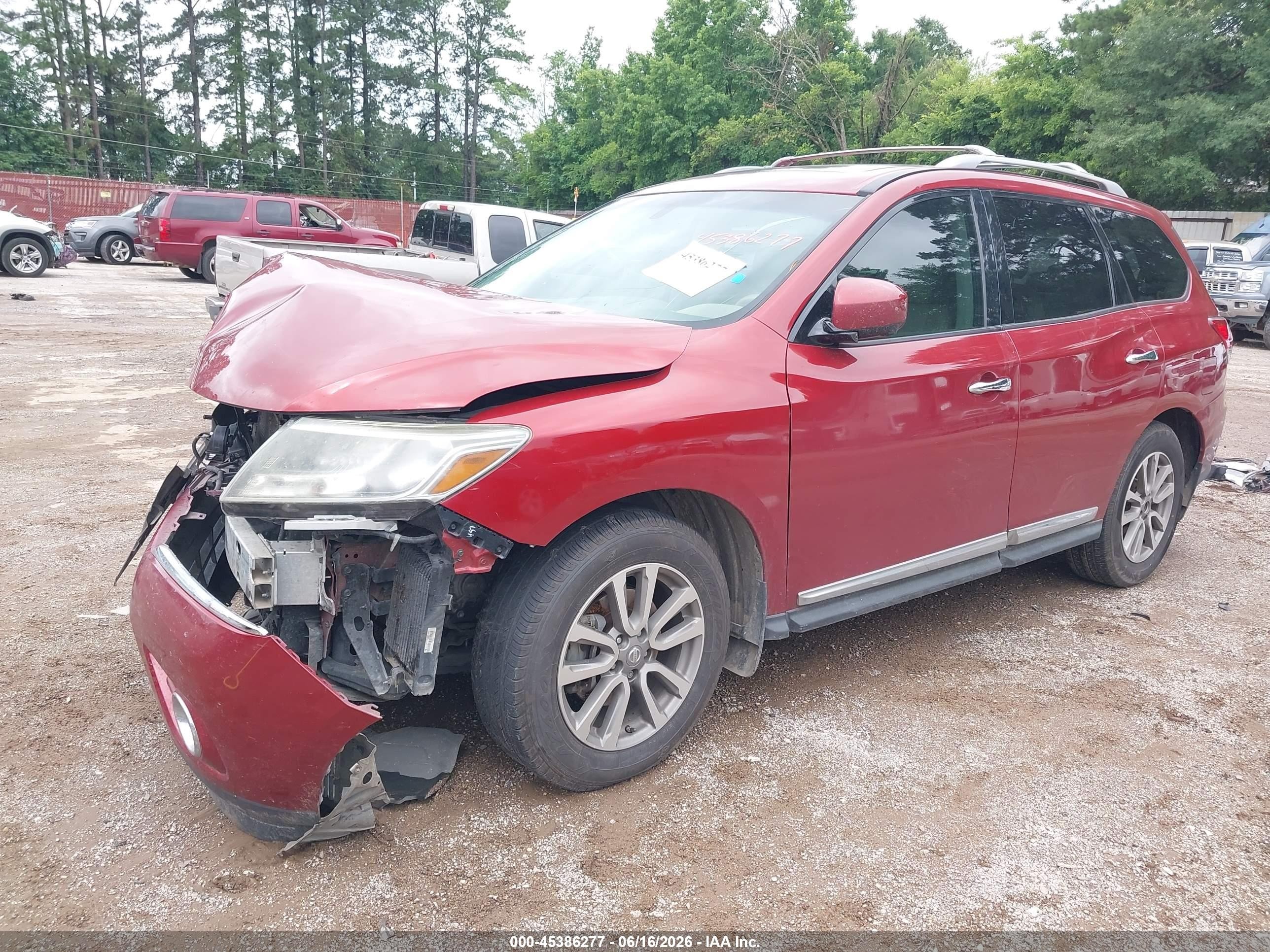 2015 Nissan Pathfinder Sl Красный vin: 5N1AR2MN5FC684641