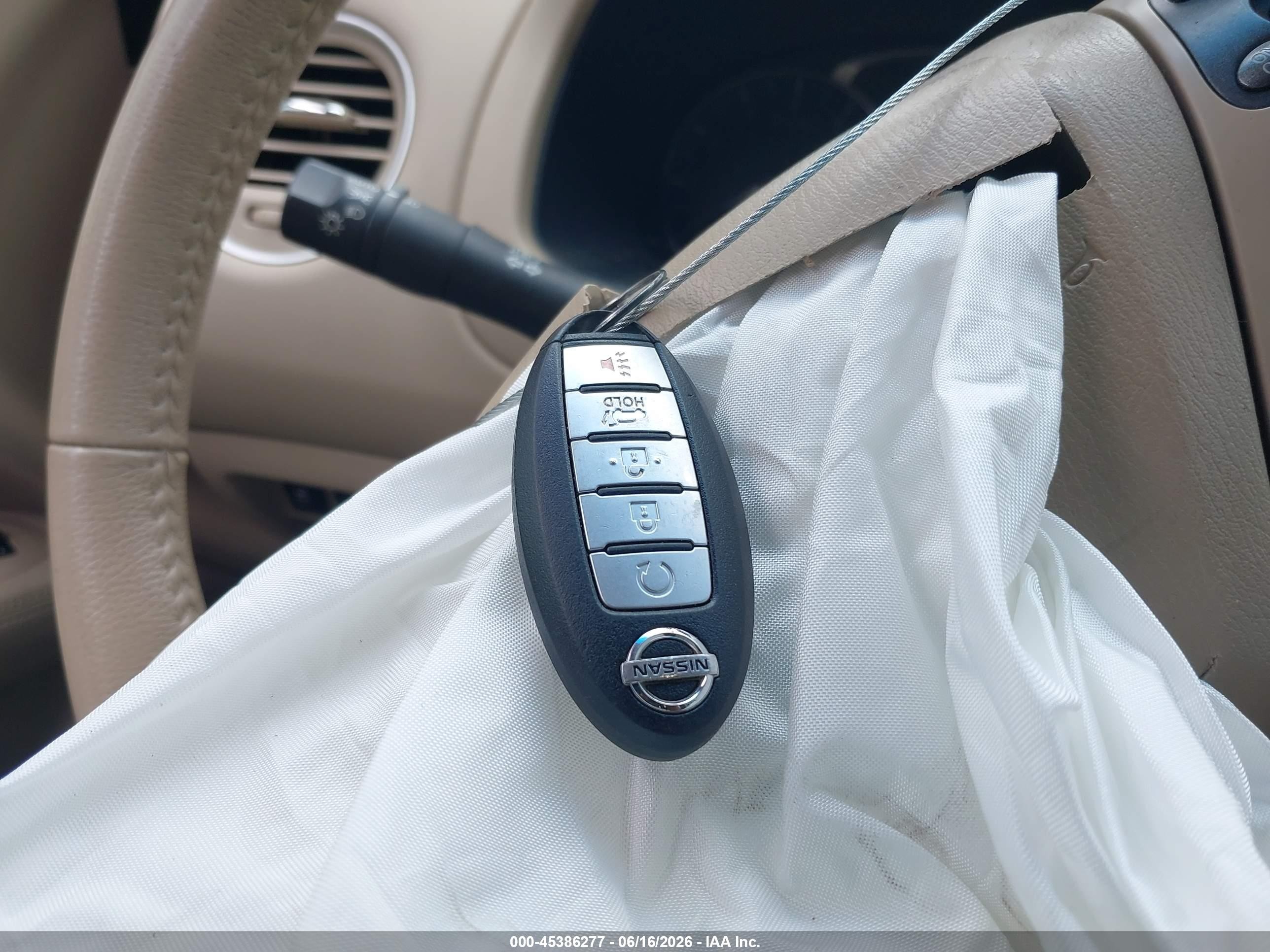 2015 Nissan Pathfinder Sl Красный vin: 5N1AR2MN5FC684641