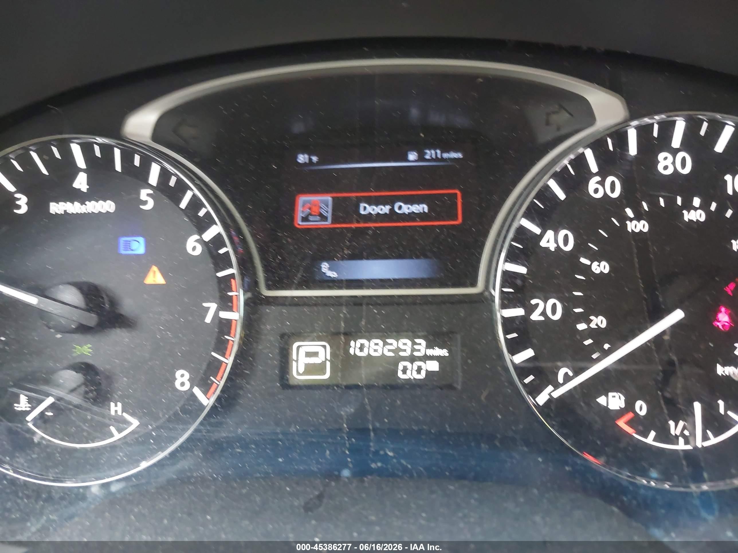 2015 Nissan Pathfinder Sl Красный vin: 5N1AR2MN5FC684641