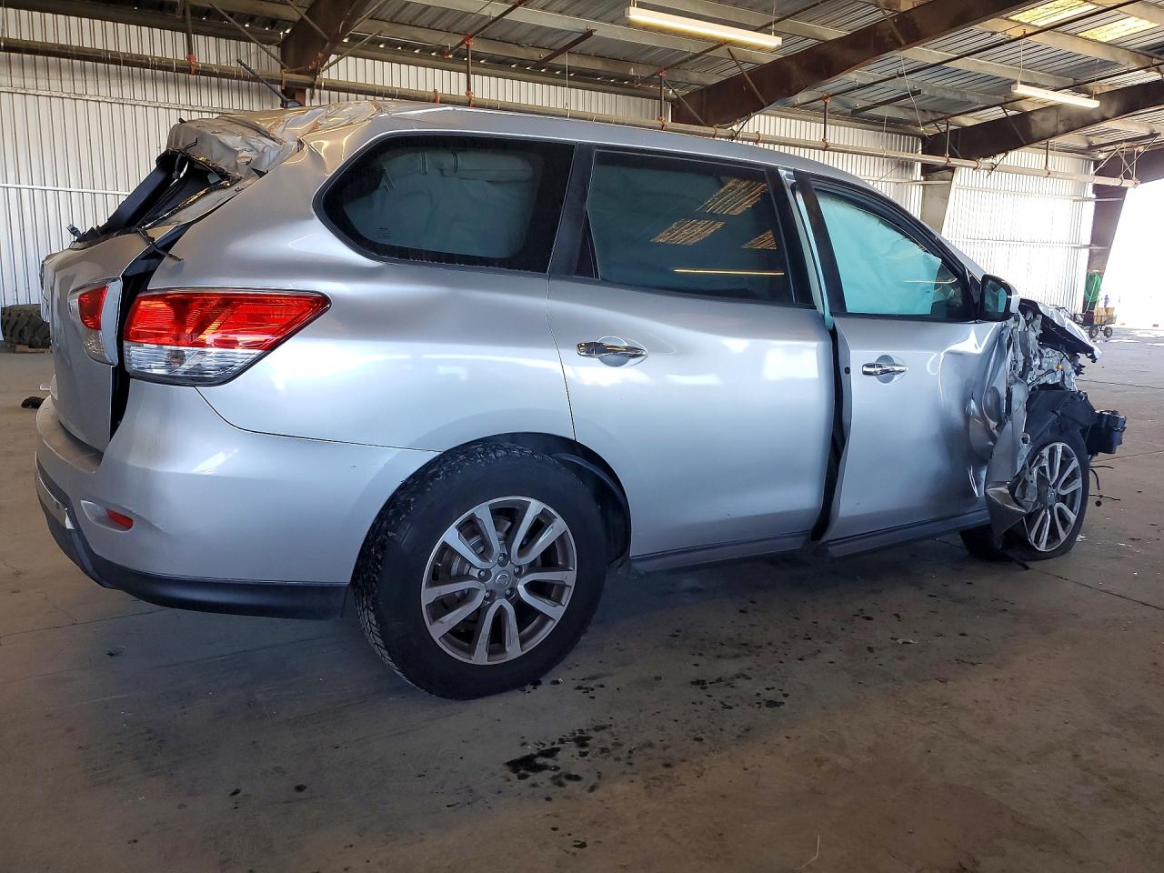 2013 Nissan Pathfinder S Silver vin: 5N1AR2MN6DC641763