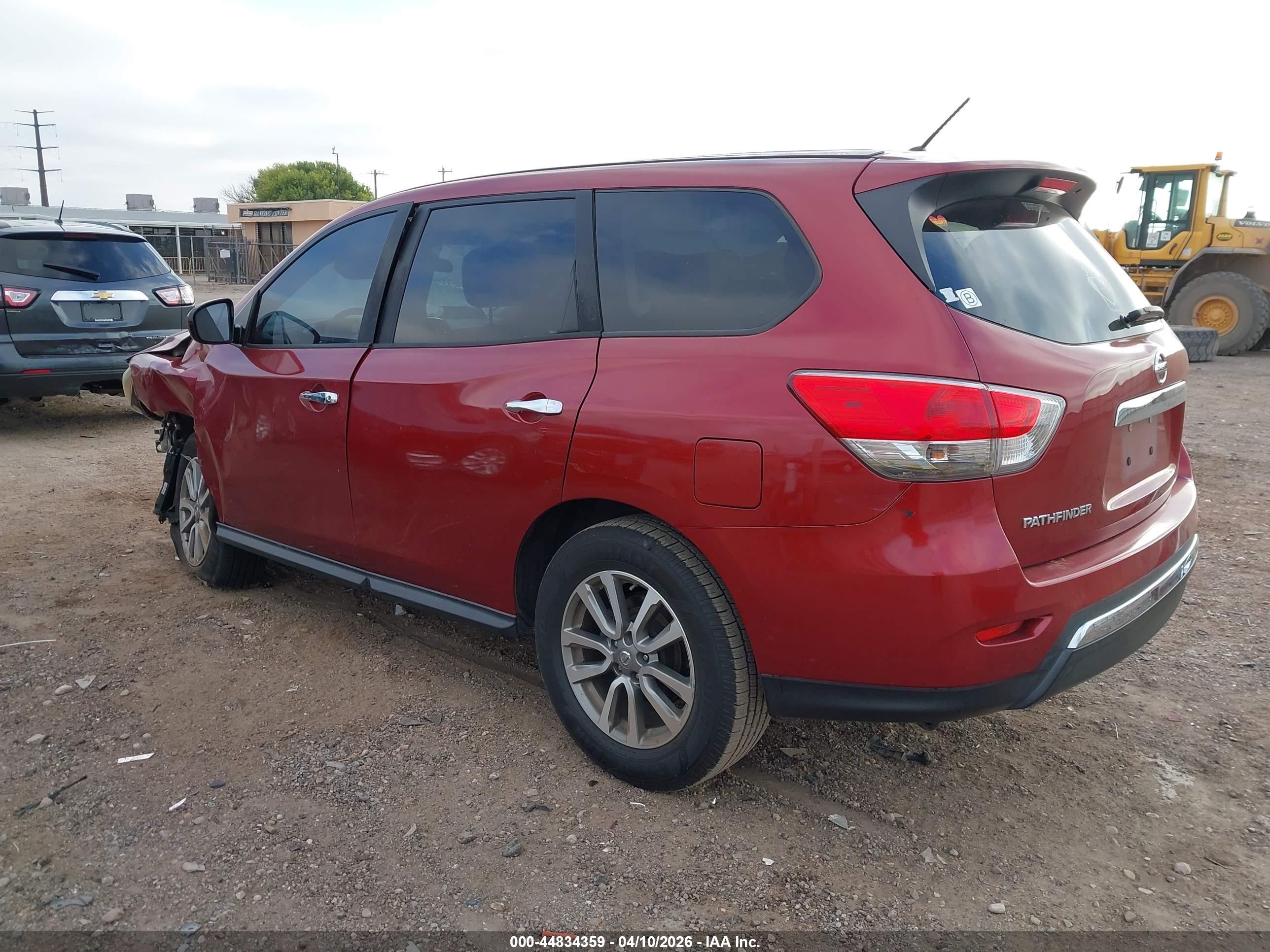 2013 Nissan Pathfinder S Red vin: 5N1AR2MN6DC643366