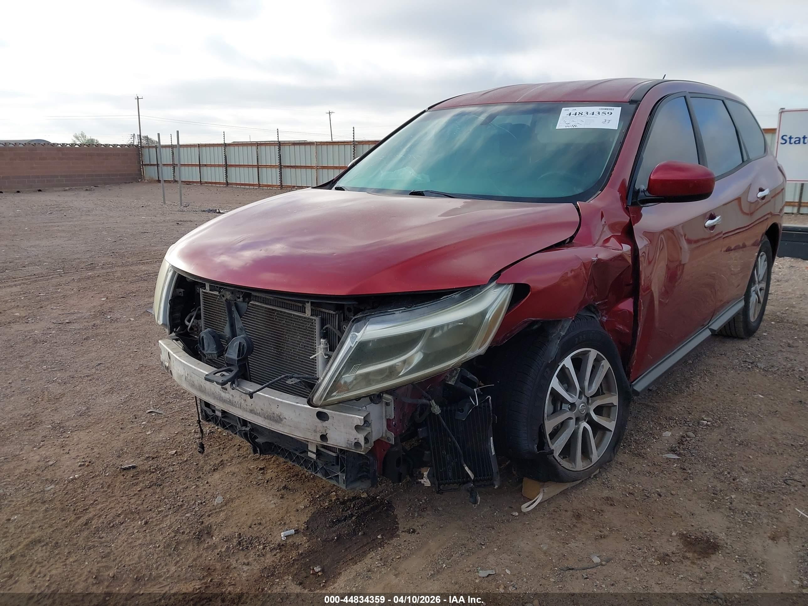2013 Nissan Pathfinder S Red vin: 5N1AR2MN6DC643366