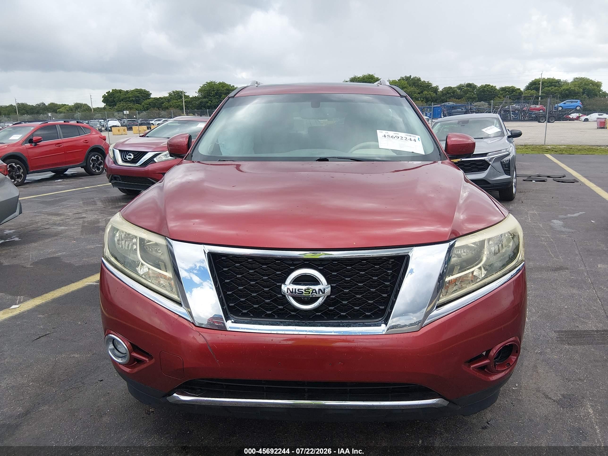 2013 Nissan Pathfinder Platinum Red vin: 5N1AR2MN6DC663830
