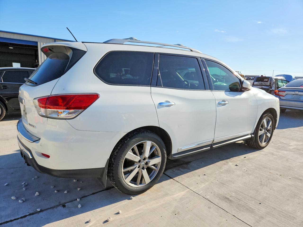 2013 Nissan Pathfinder S White vin: 5N1AR2MN6DC680904
