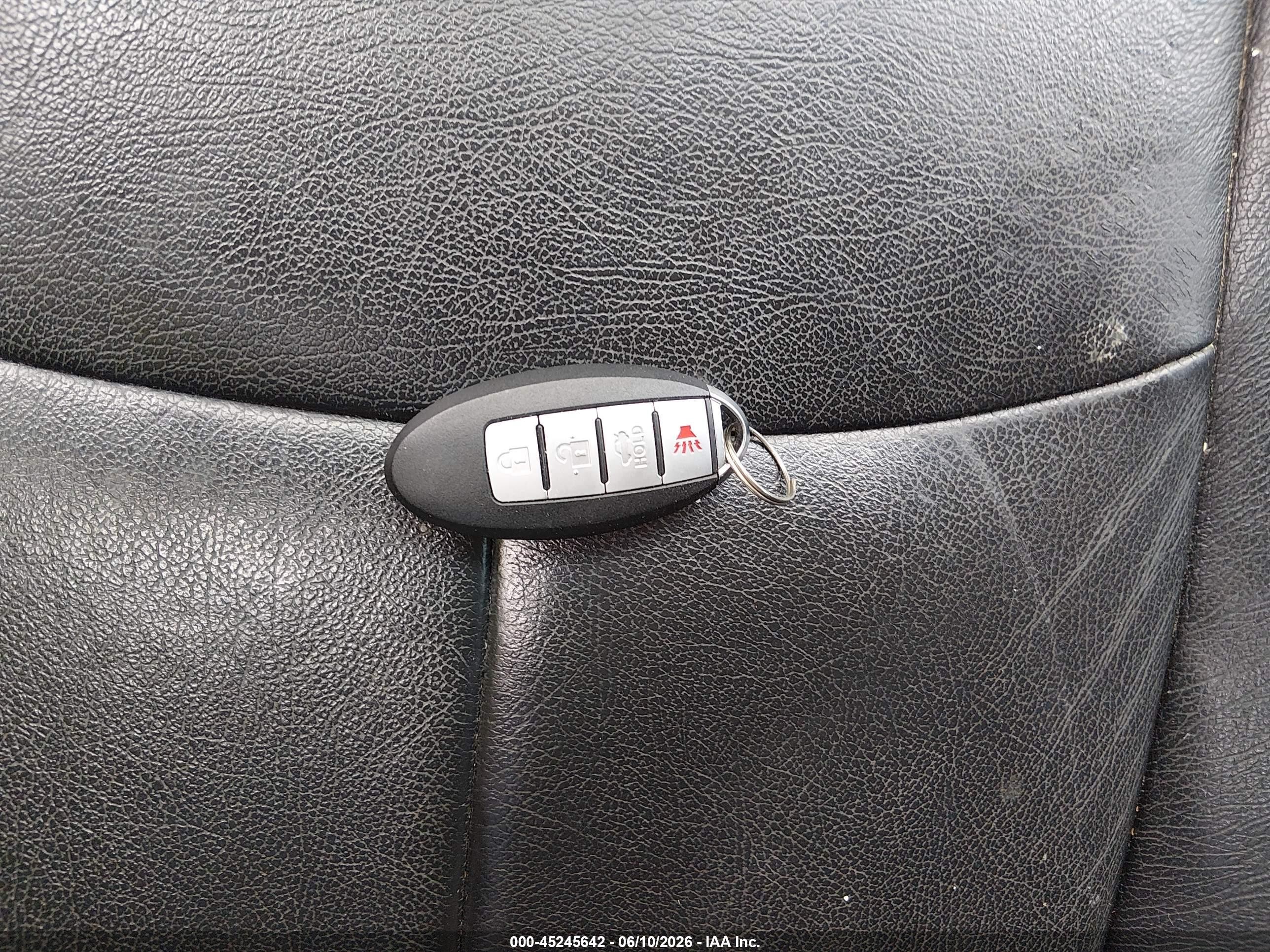 2014 Nissan Pathfinder S Черный vin: 5N1AR2MN6EC612667