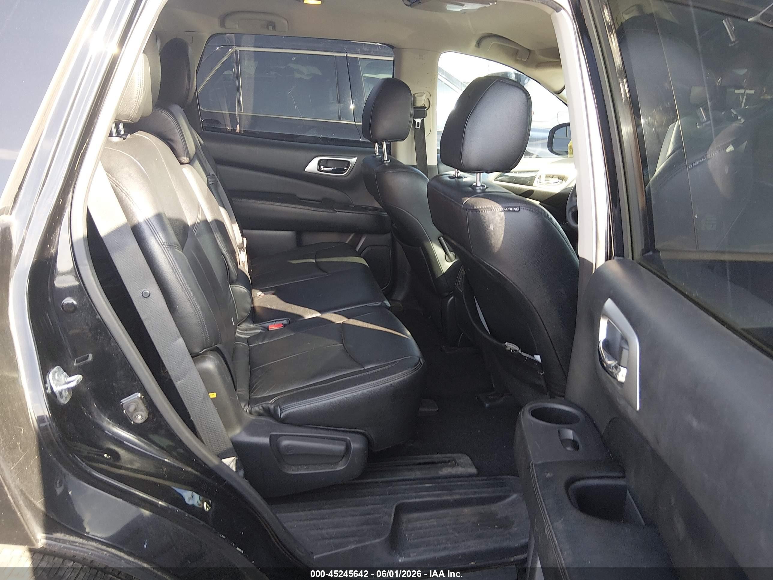 2014 Nissan Pathfinder S Черный vin: 5N1AR2MN6EC612667