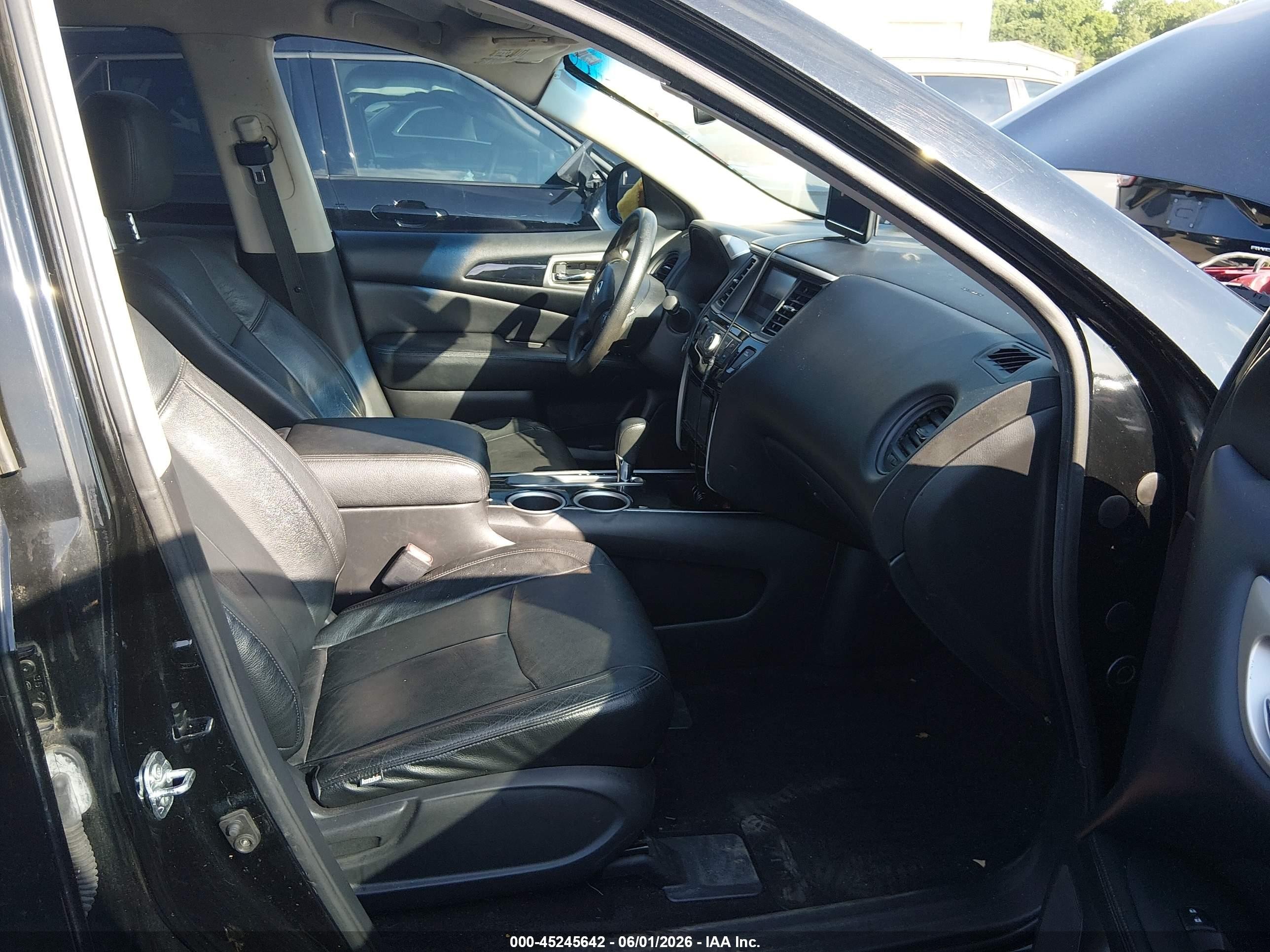 2014 Nissan Pathfinder S Черный vin: 5N1AR2MN6EC612667