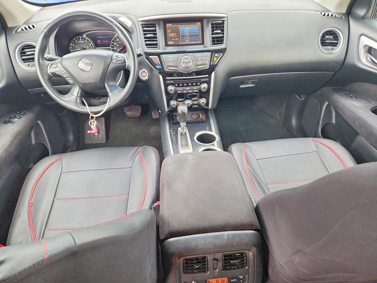 2014 Nissan Pathfinder Sv Silver vin: 5N1AR2MN6EC667541