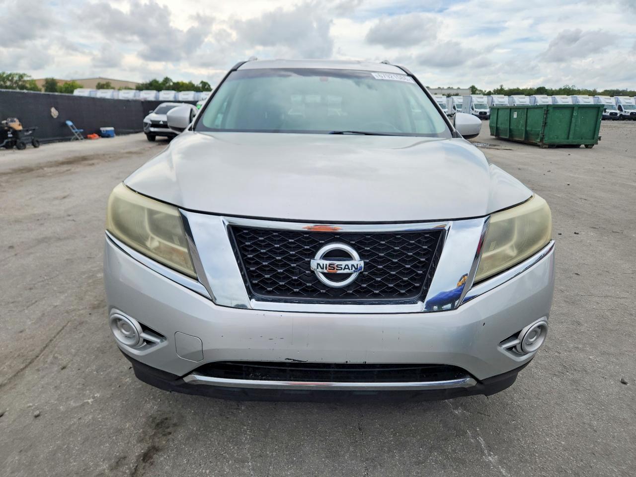 2014 Nissan Pathfinder Sv Silver vin: 5N1AR2MN6EC667541
